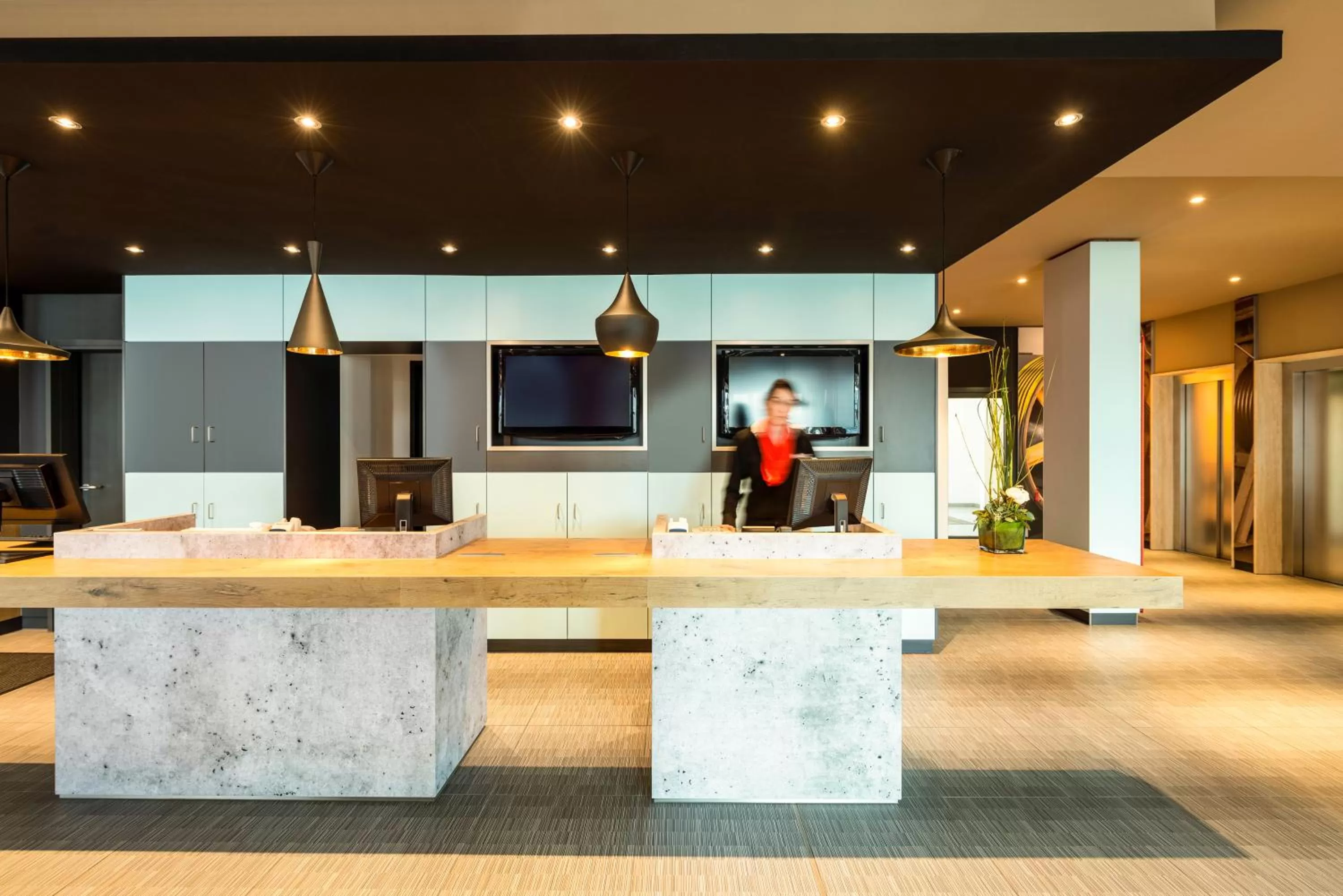 Lobby or reception in ibis Hotel München Garching