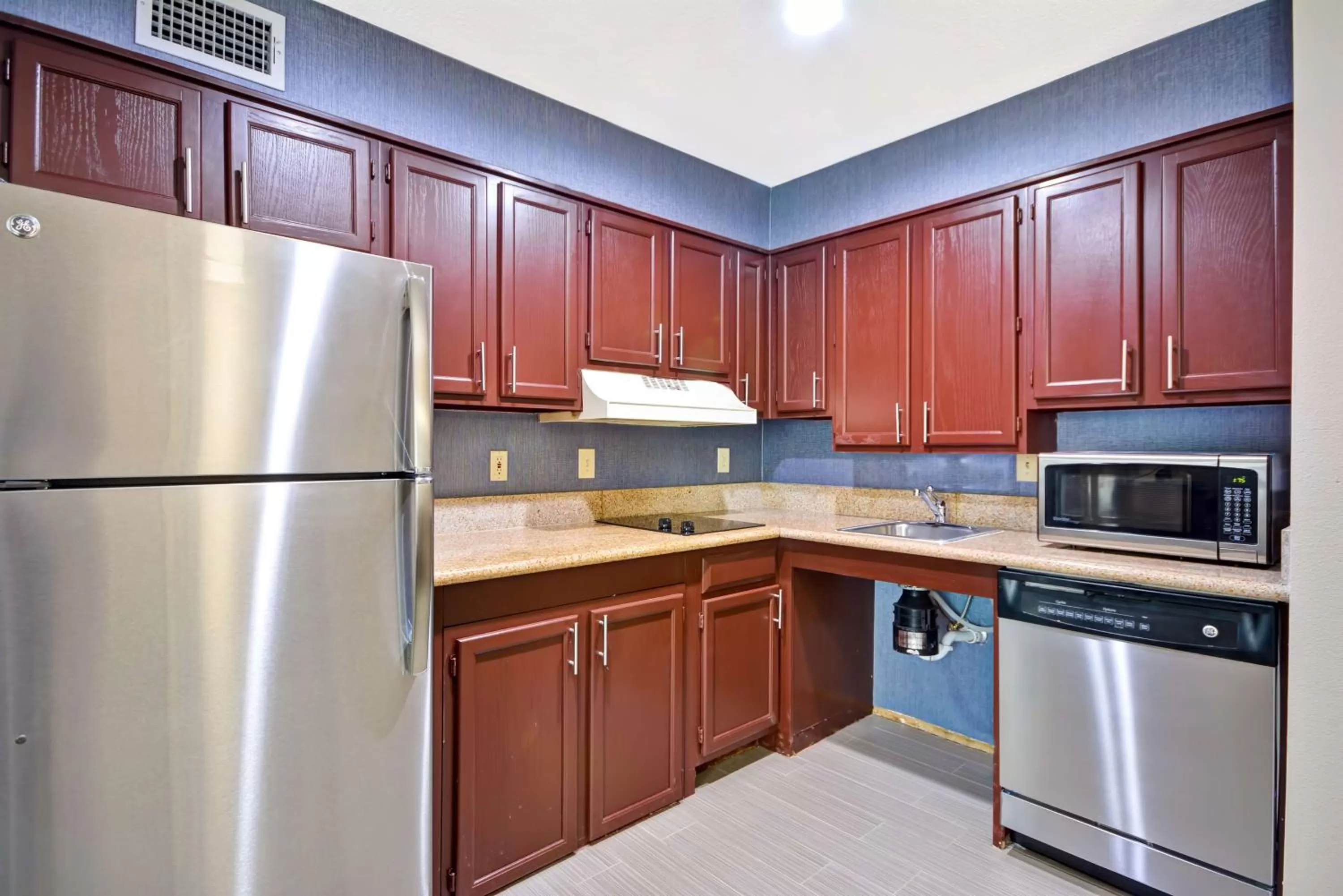 Kitchen or kitchenette in Homewood Suites by Hilton Dallas-Lewisville