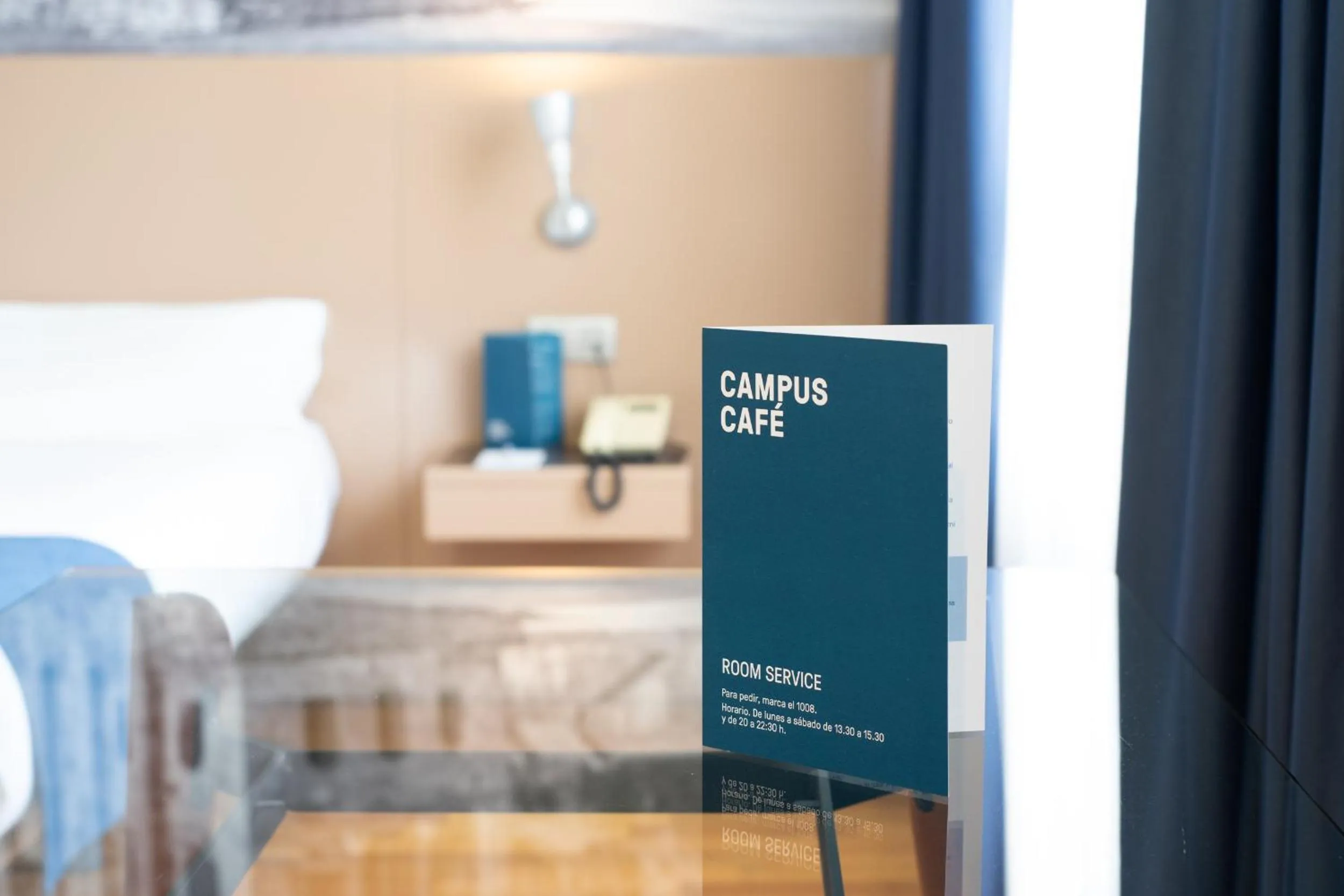 Logo/Certificate/Sign, Bed in Aparthotel Campus