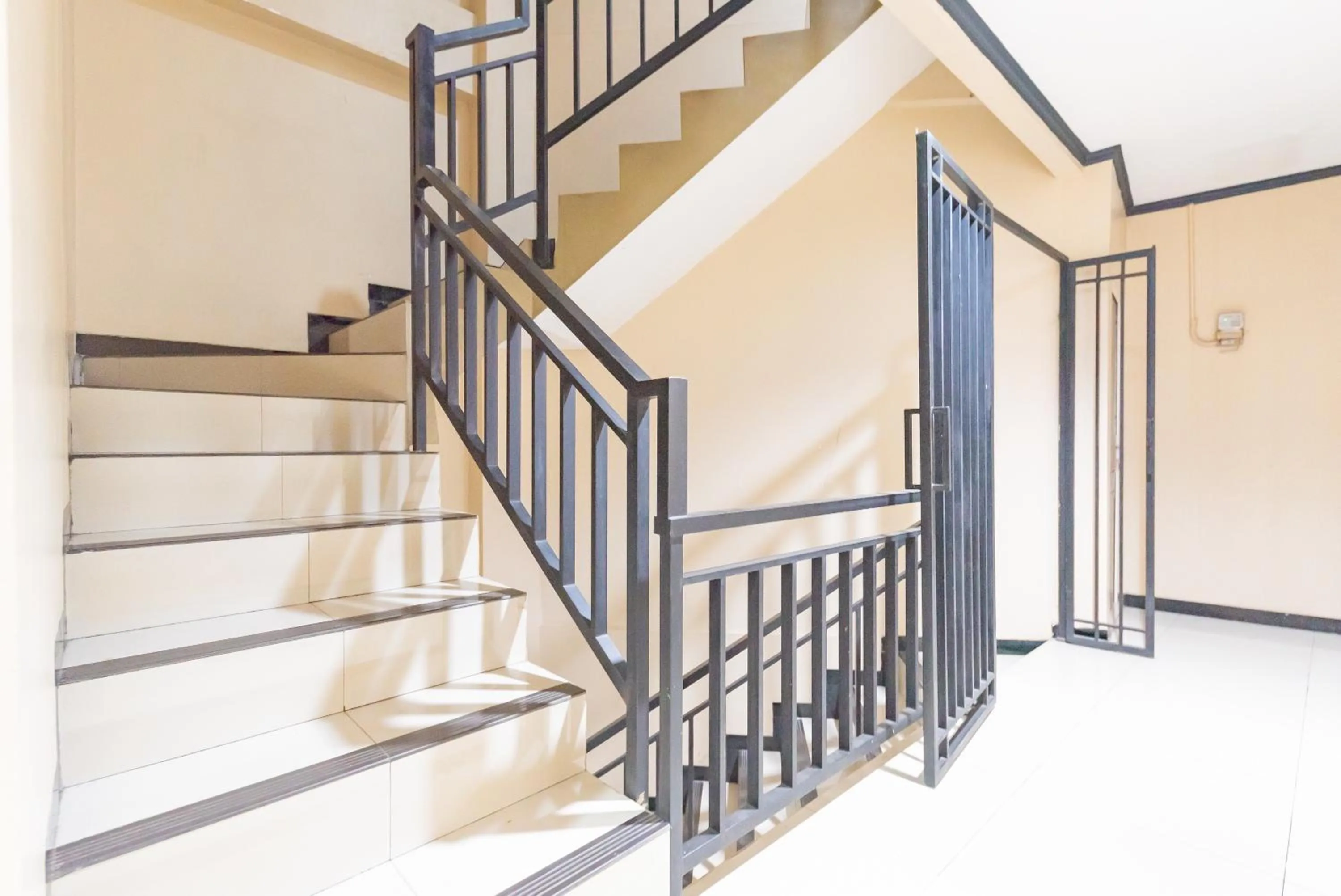 Property building in RedDoorz near Botani Square Mall