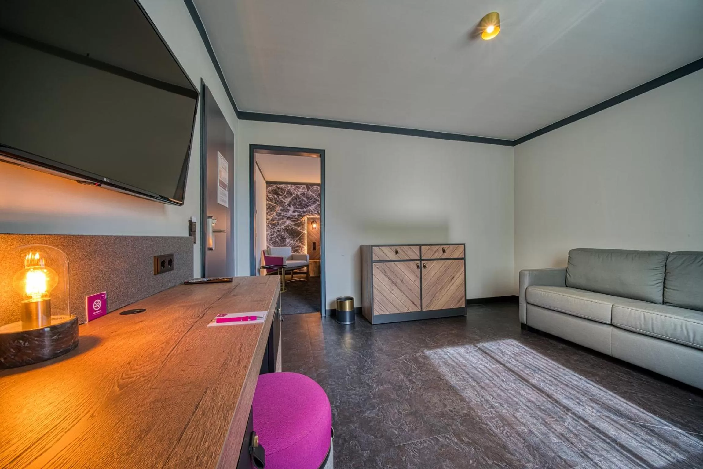 Photo of the whole room in FourSide Hotel Salzburg Messe, Trademark Collection by Wyndham