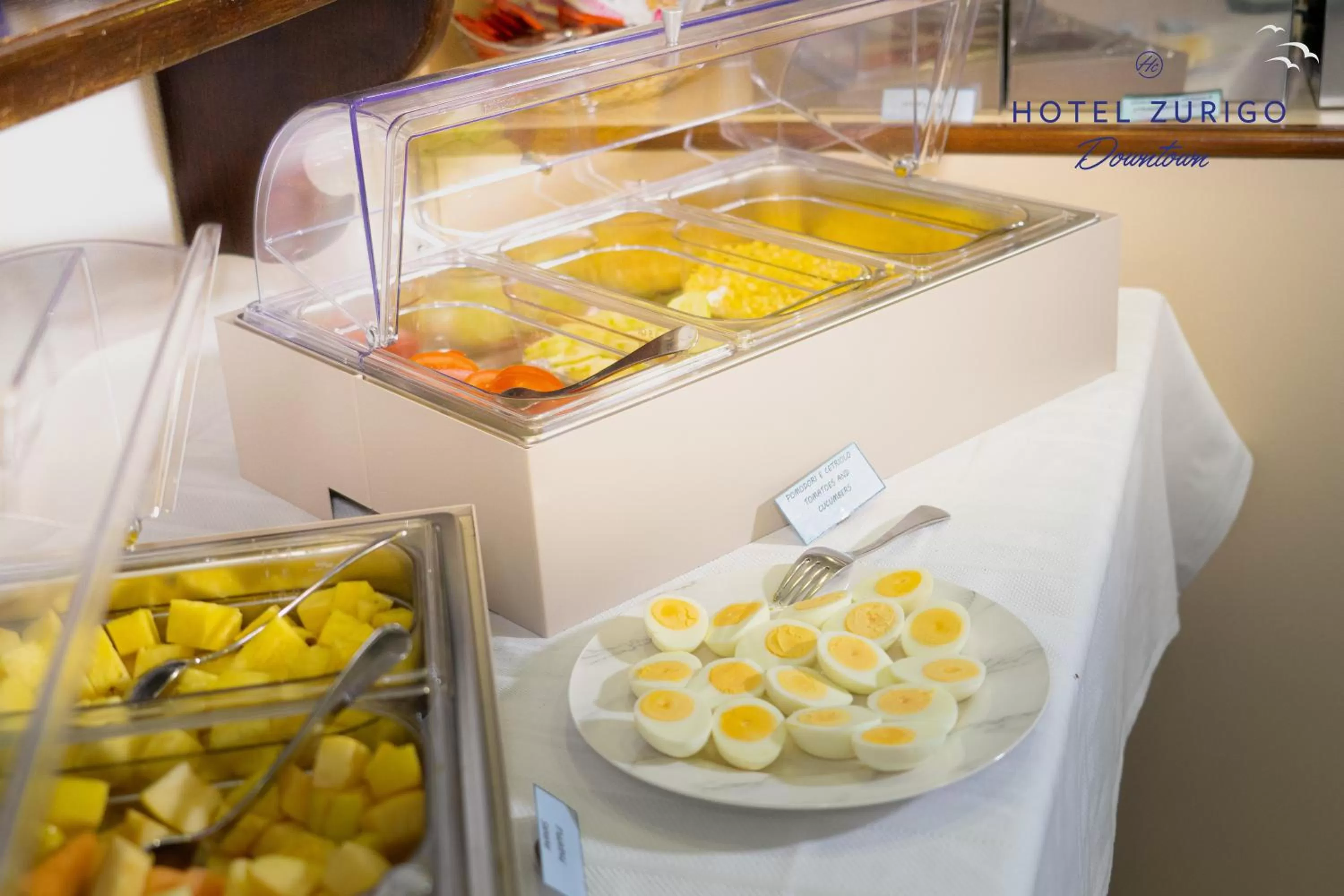 Buffet breakfast in Hotel Zurigo Downtown