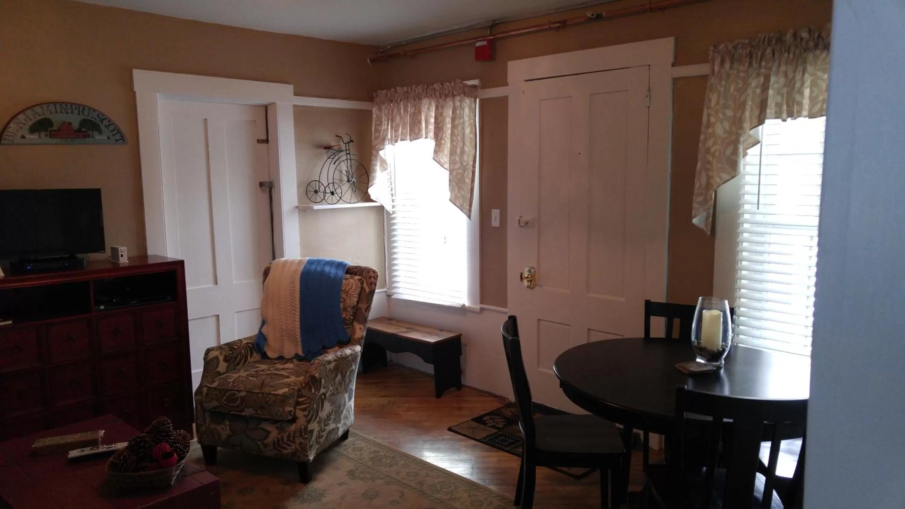 Day, Seating Area in Benjamin Prescott Inn