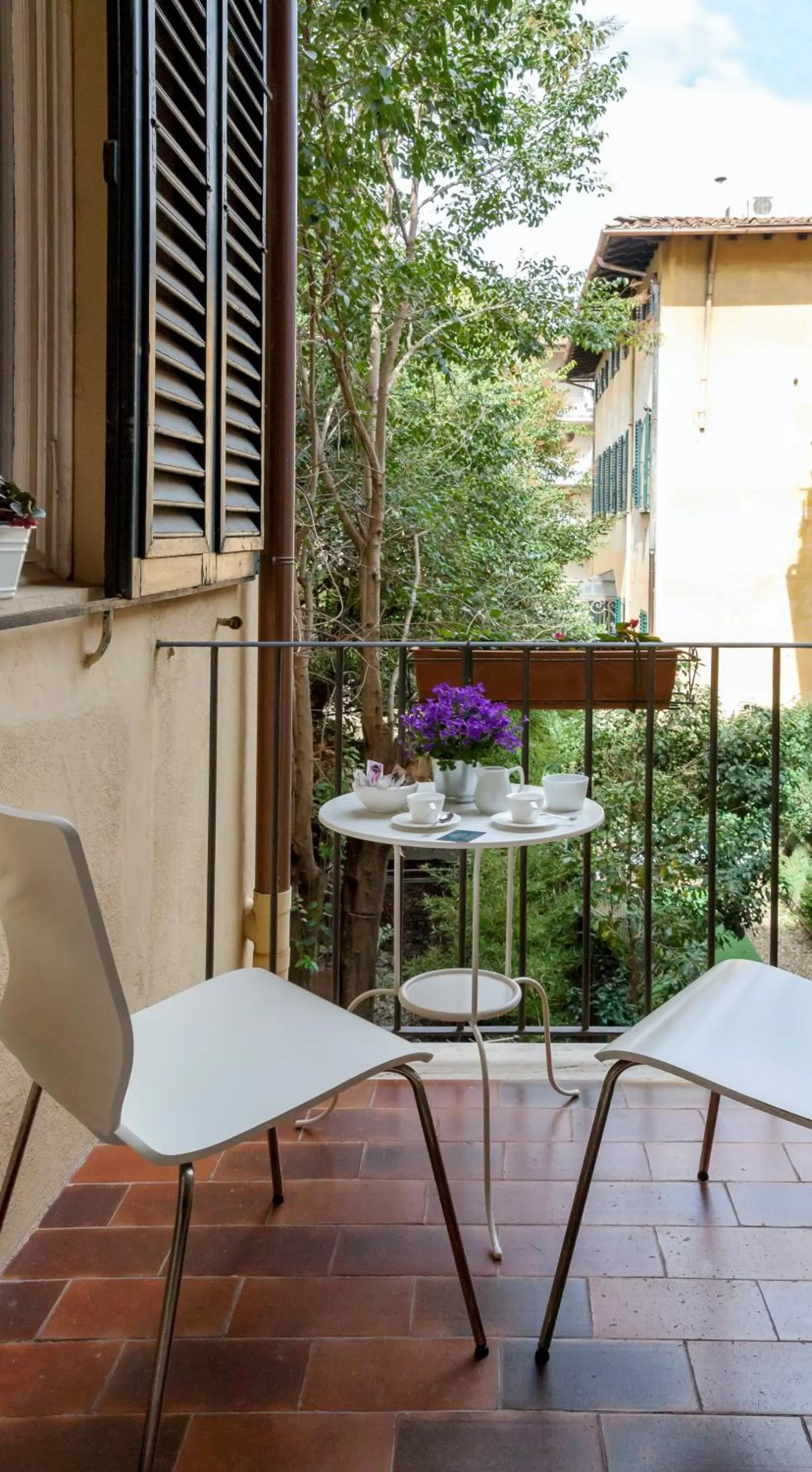 Garden view in Opera Boutique B&B