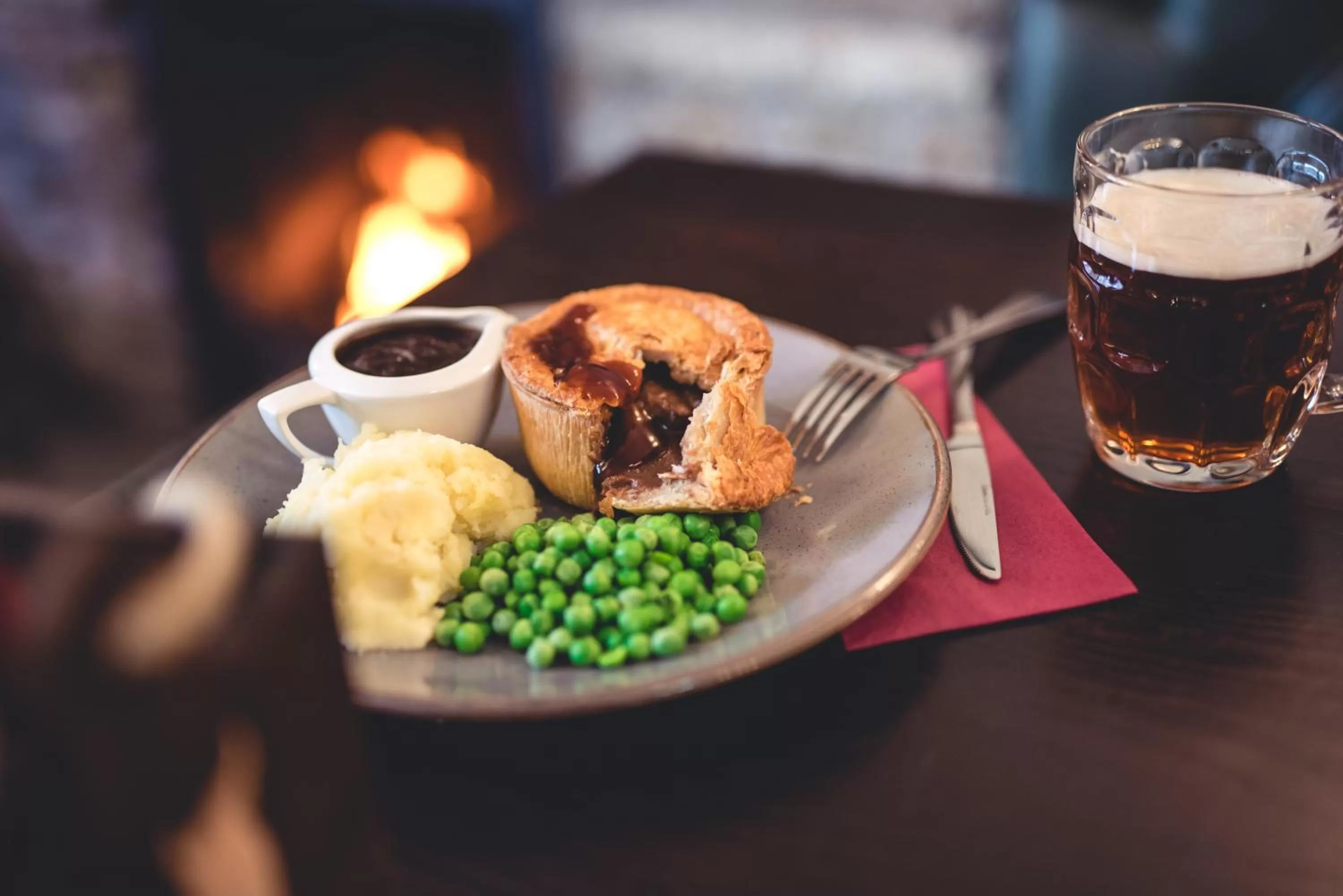 Food and drinks in Black Bull Hotel