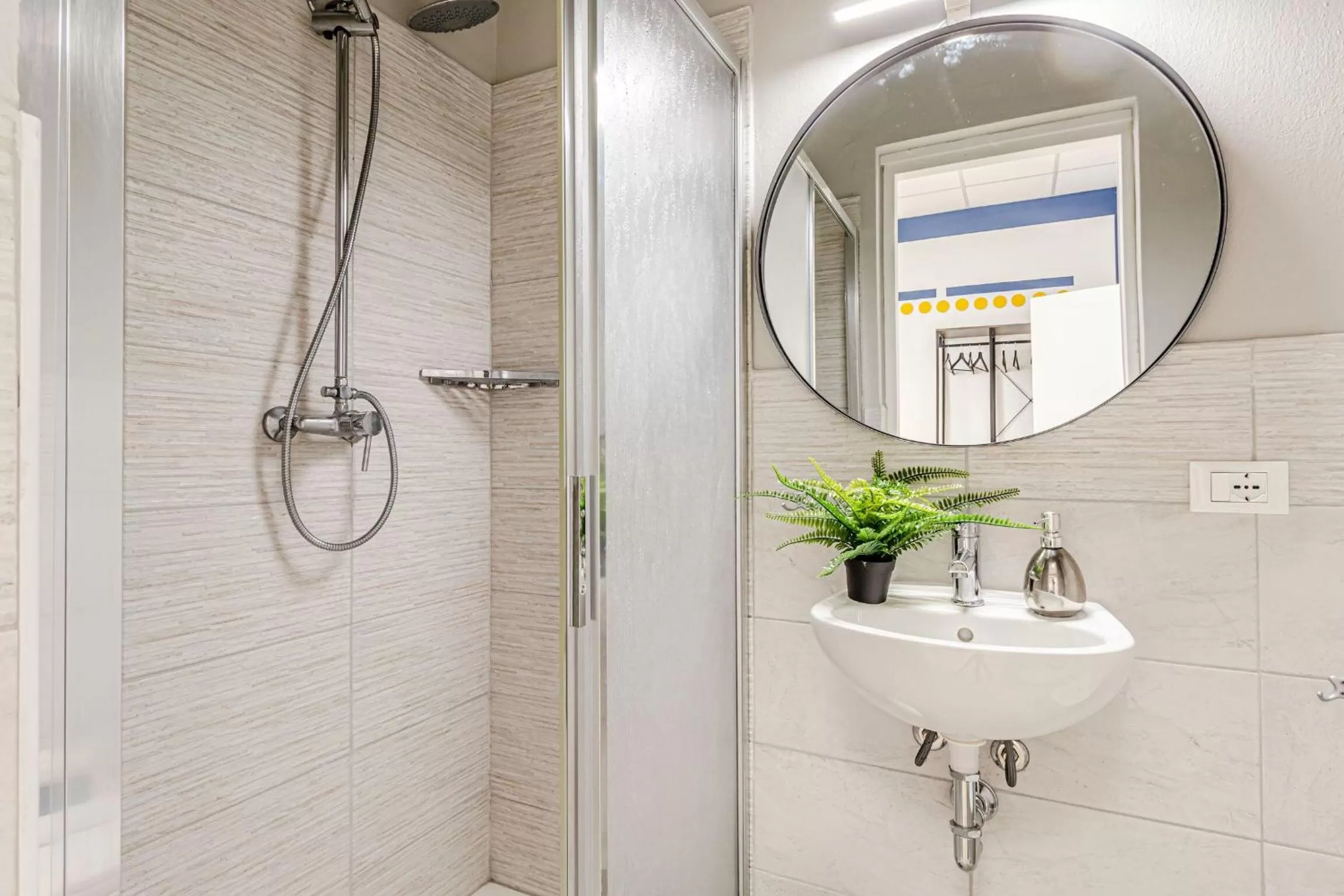 Shower in Game Rooms Experience