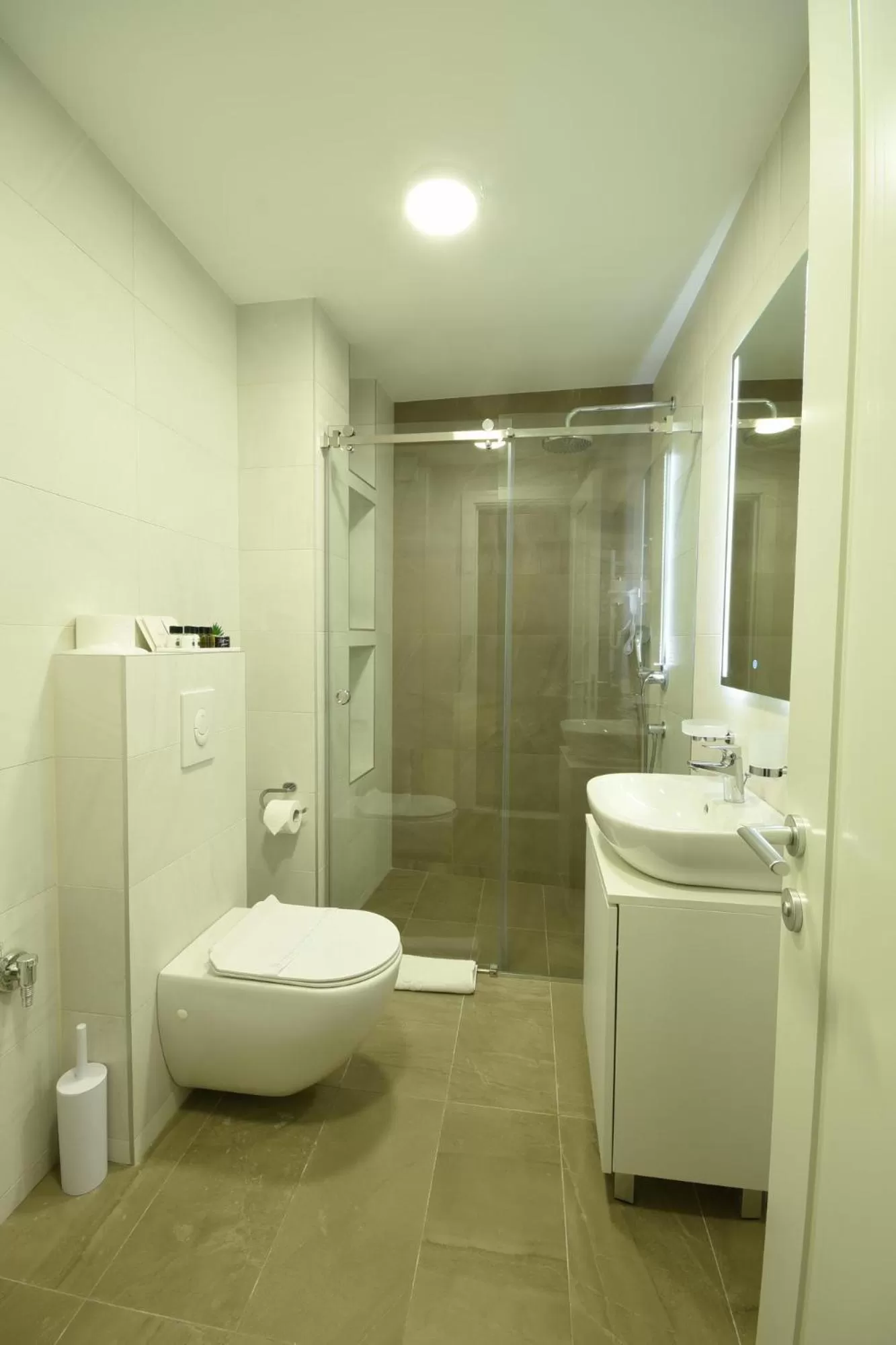 Bathroom in Hotel LoRa