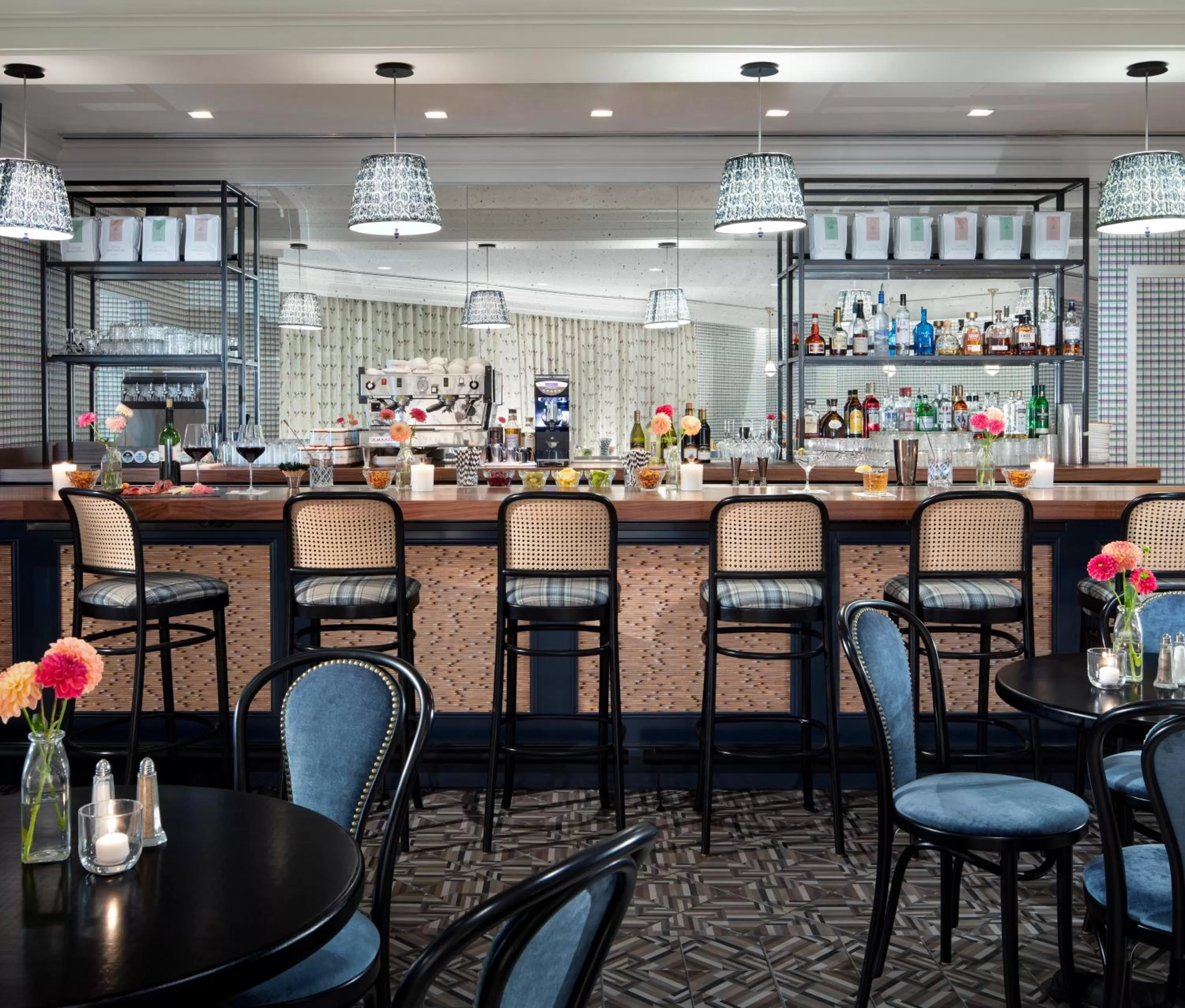 Restaurant/places to eat in Graduate by Hilton State College