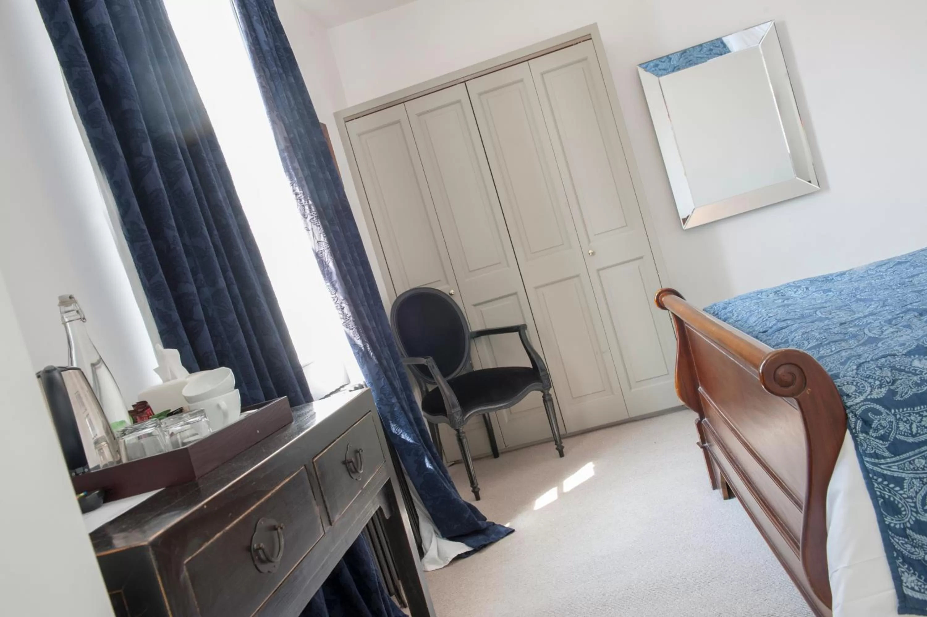 Decorative detail, Bathroom in The Bridge House