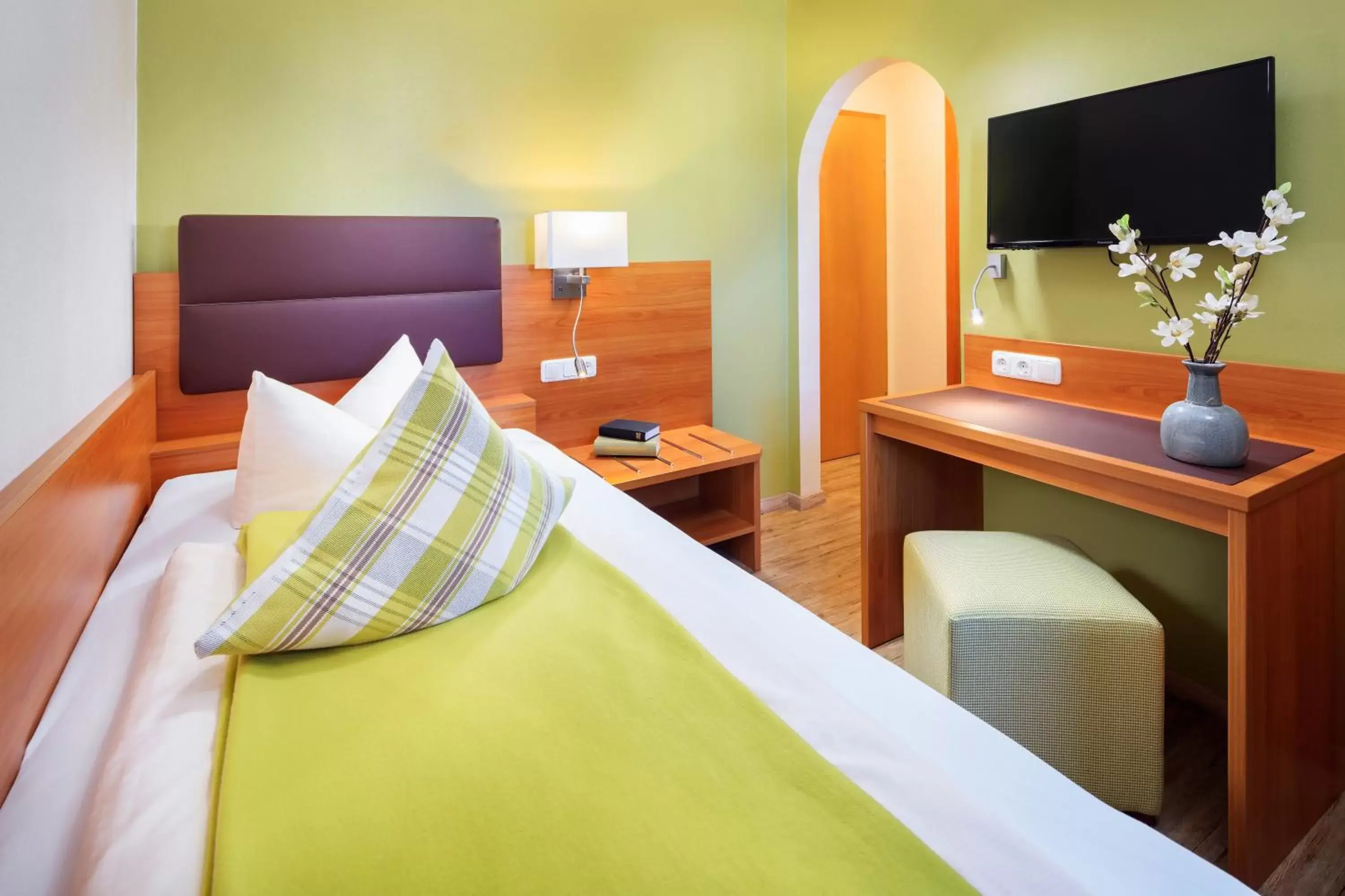 Single Room - single occupancy in Altstadthotel "Zum Hechten" Single Room - single occupancy in Altstadthotel "Zum Hechten"