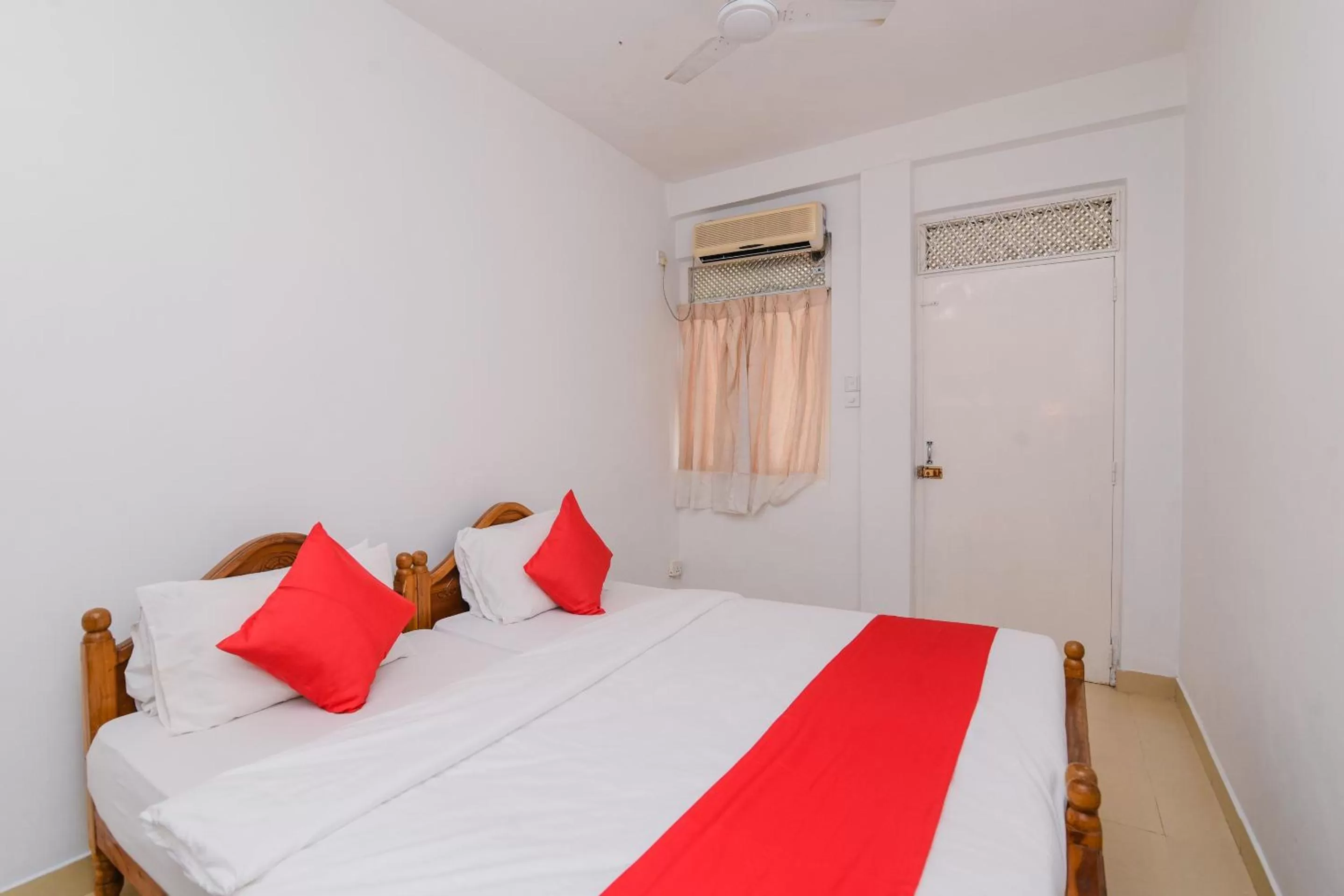 Bedroom, Bed in Blue Haven Guest House