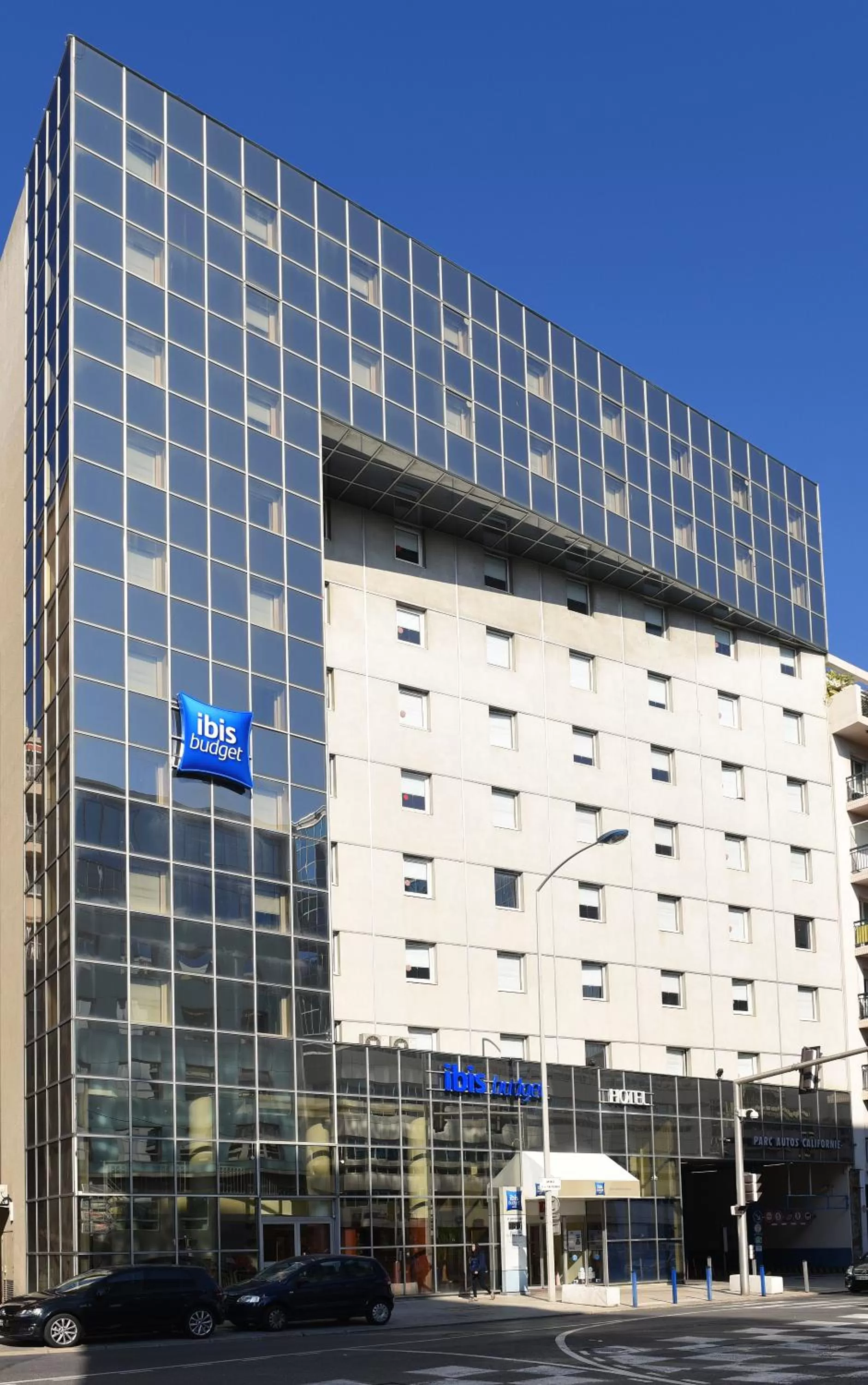 Facade/entrance in ibis budget Nice Californie Lenval