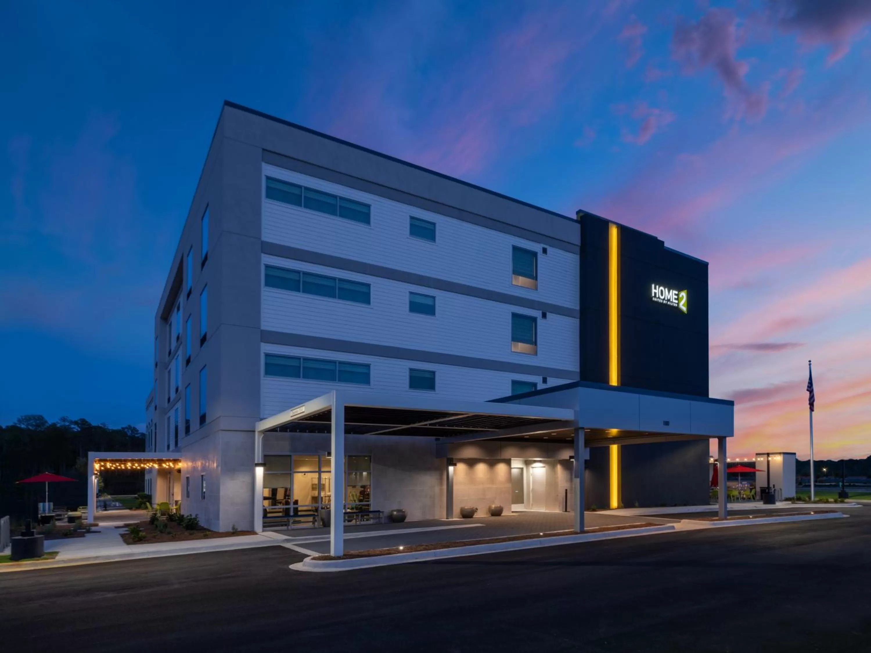 Property building in Home2 Suites By Hilton Santa Rosa Beach