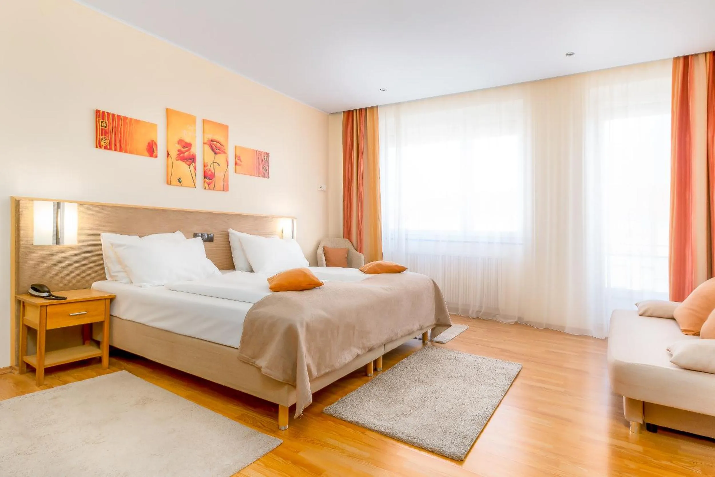 Bed in Hotel Zentral