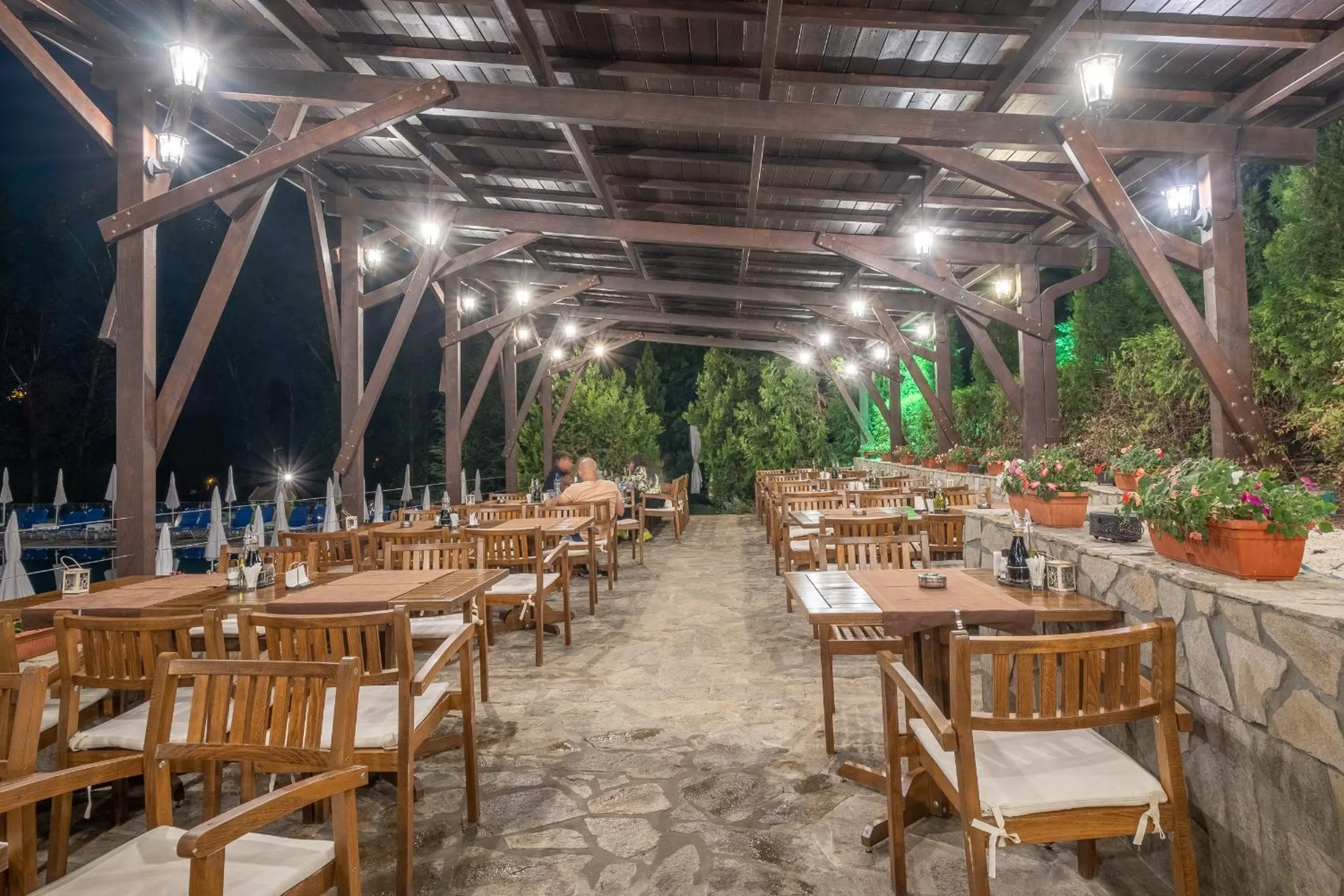 Restaurant/places to eat in Park Hotel Asenevtsi