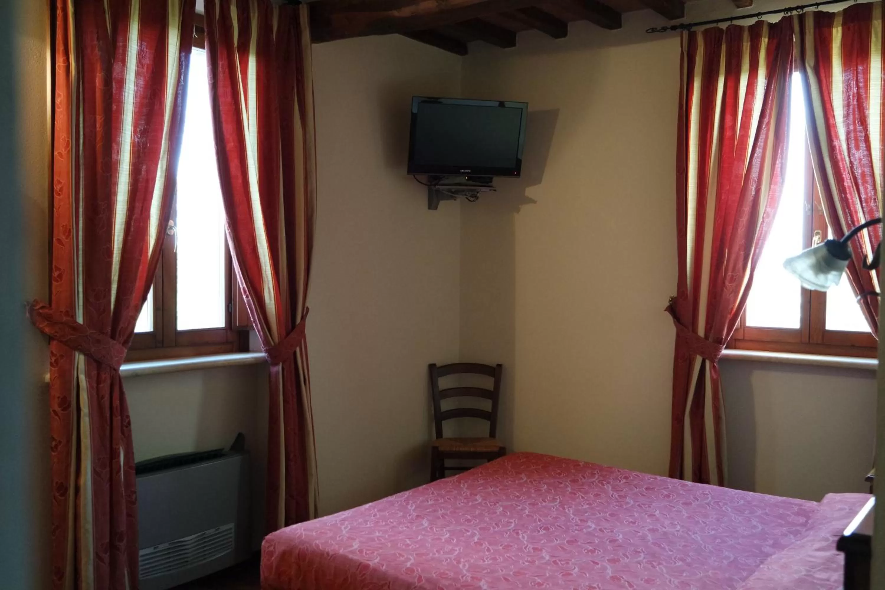 Decorative detail, TV/Entertainment Center in Fonte Dei Tufi