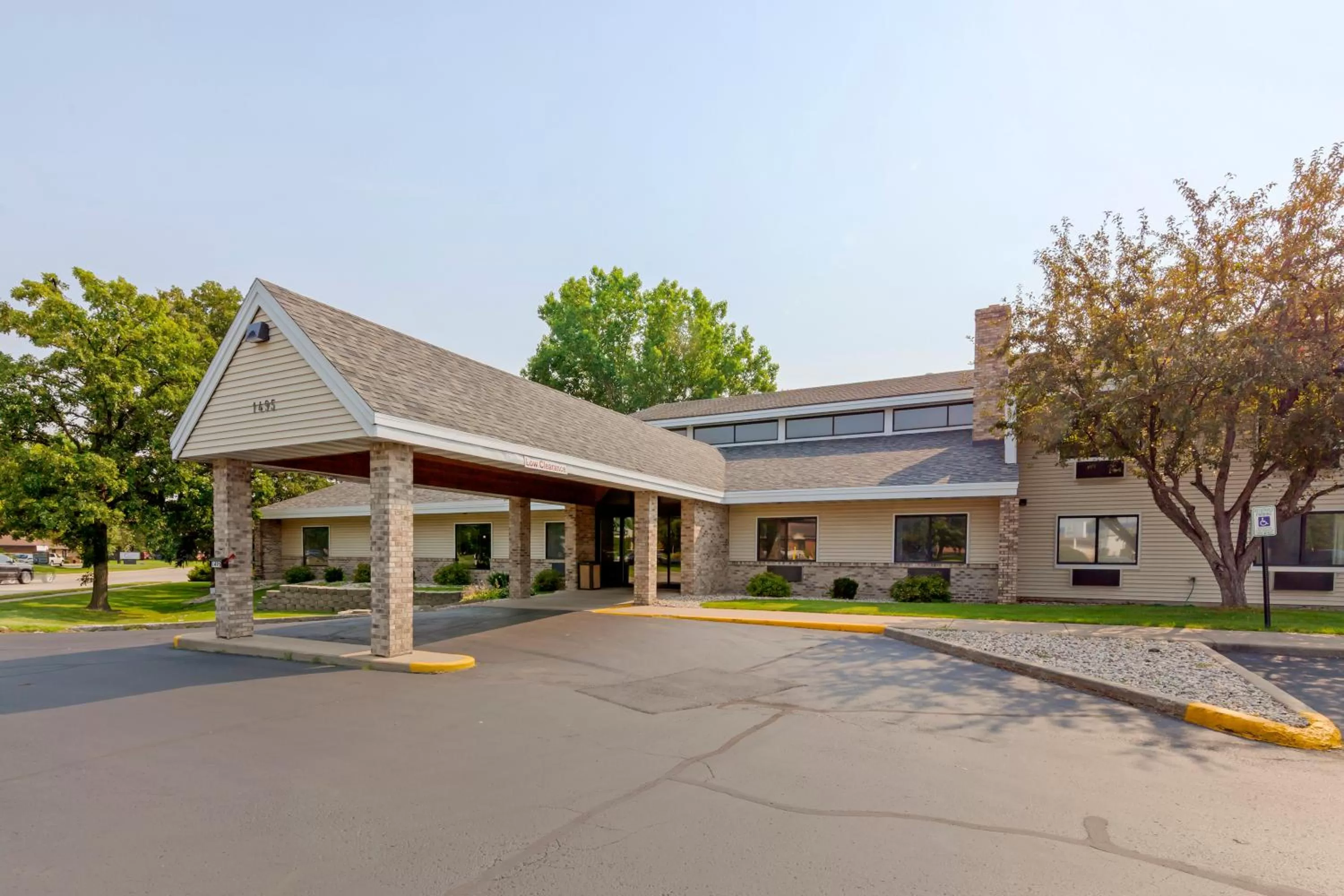 Quality Inn Oshkosh Aviation Park