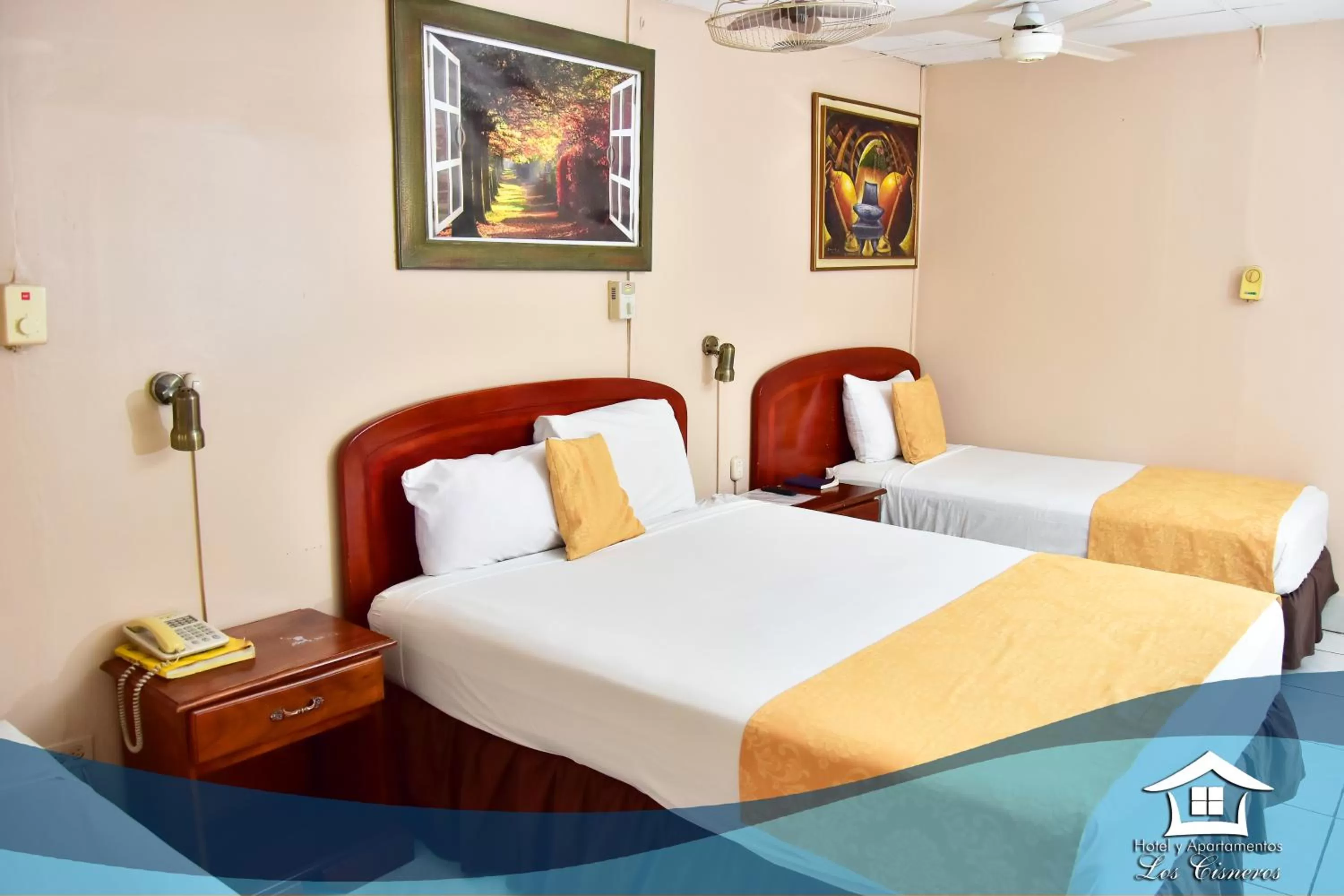 Photo of the whole room, Bed in Hotel y Apartments Los Cisneros