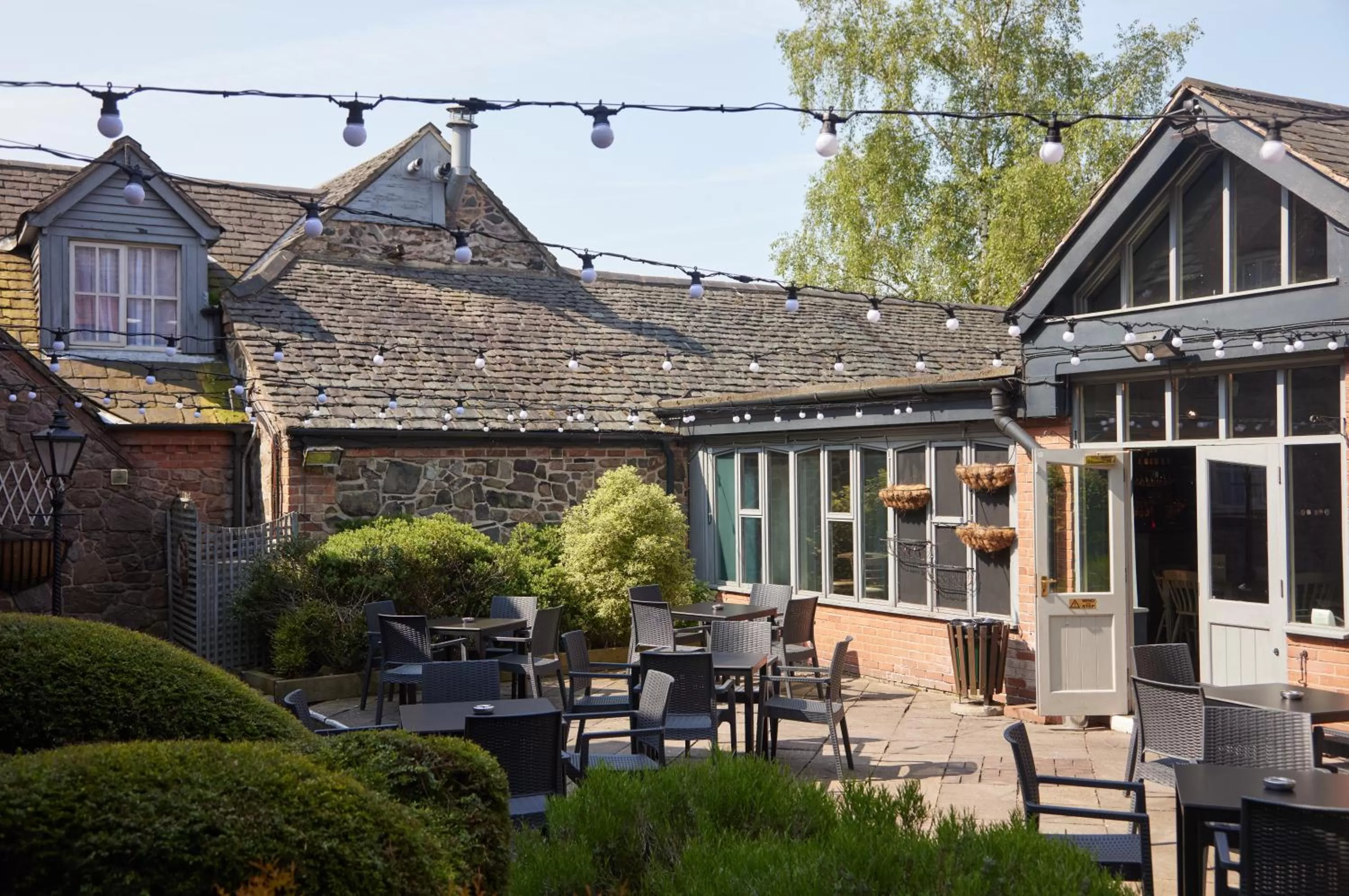 Garden in Fieldhead Hotel by Greene King Inns