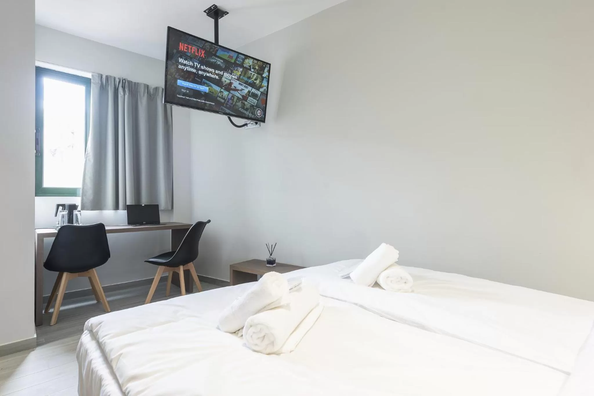 TV and multimedia, Bed in Athens Lights