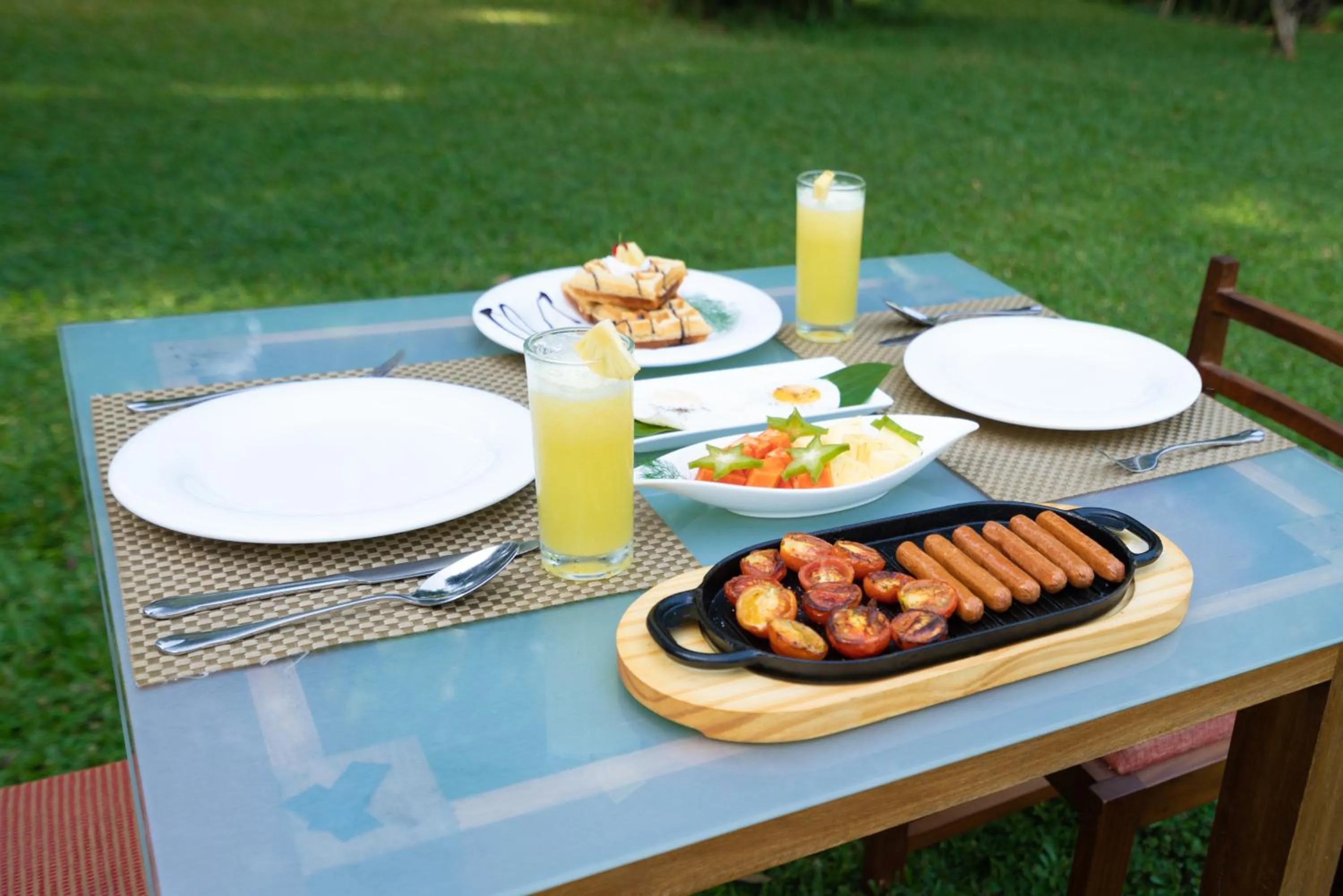 Food and drinks in Sweet Cinnamon Kandy