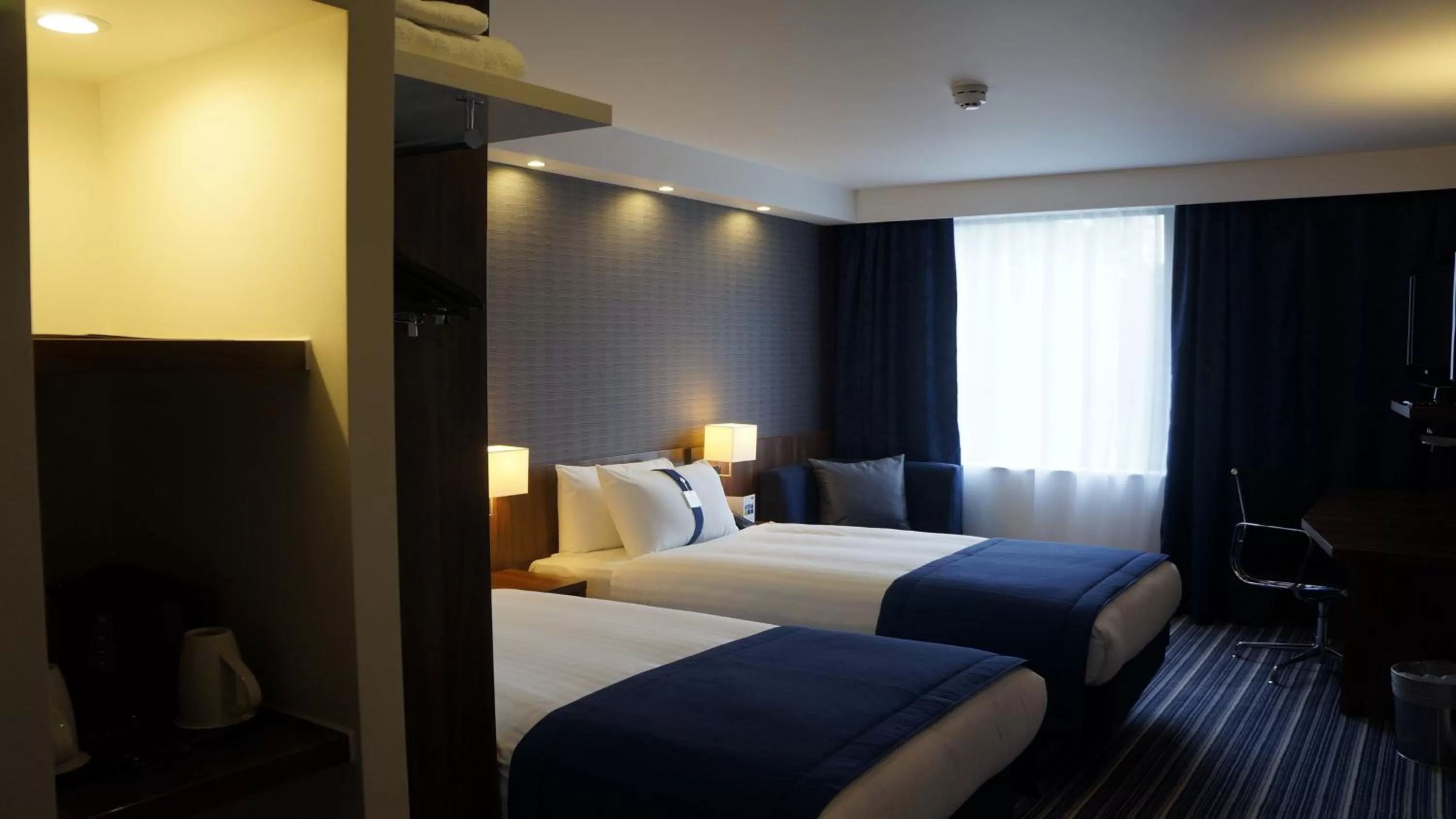 Photo of the whole room in Holiday Inn Express Earls Court, an IHG Hotel