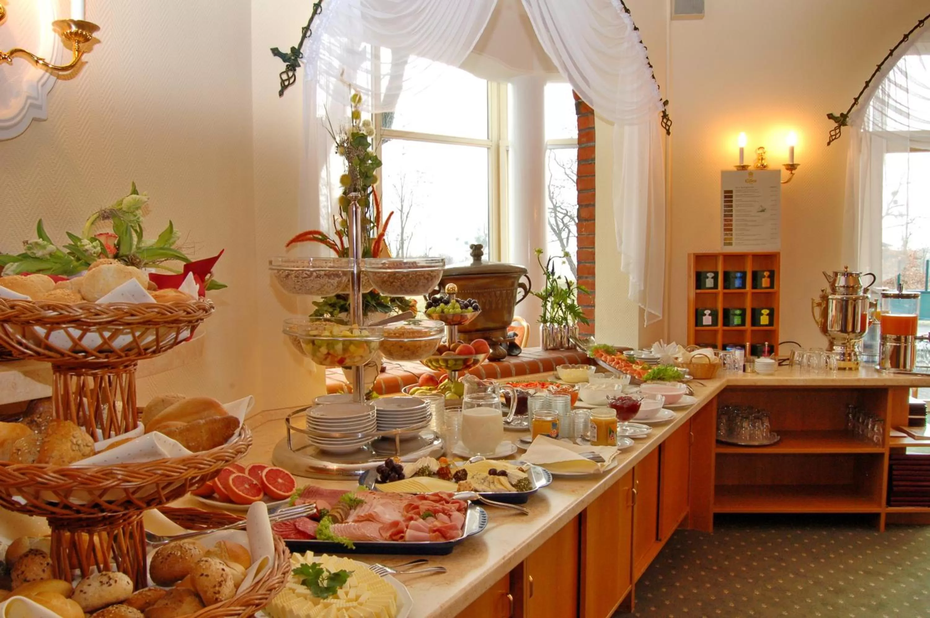 Restaurant/places to eat in Schloss Herrenstein