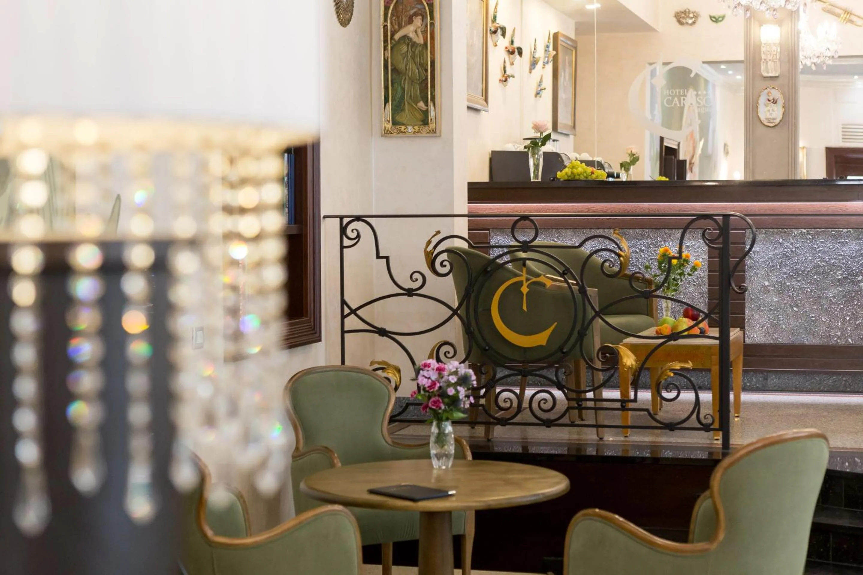 Lobby or reception in Hotel Caruso Old Town