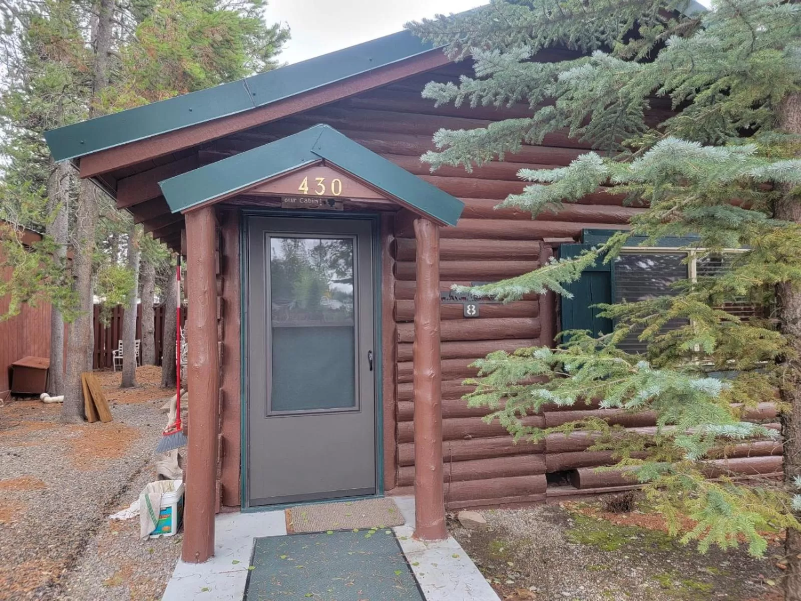 Property building in Wagon Wheel Hotel