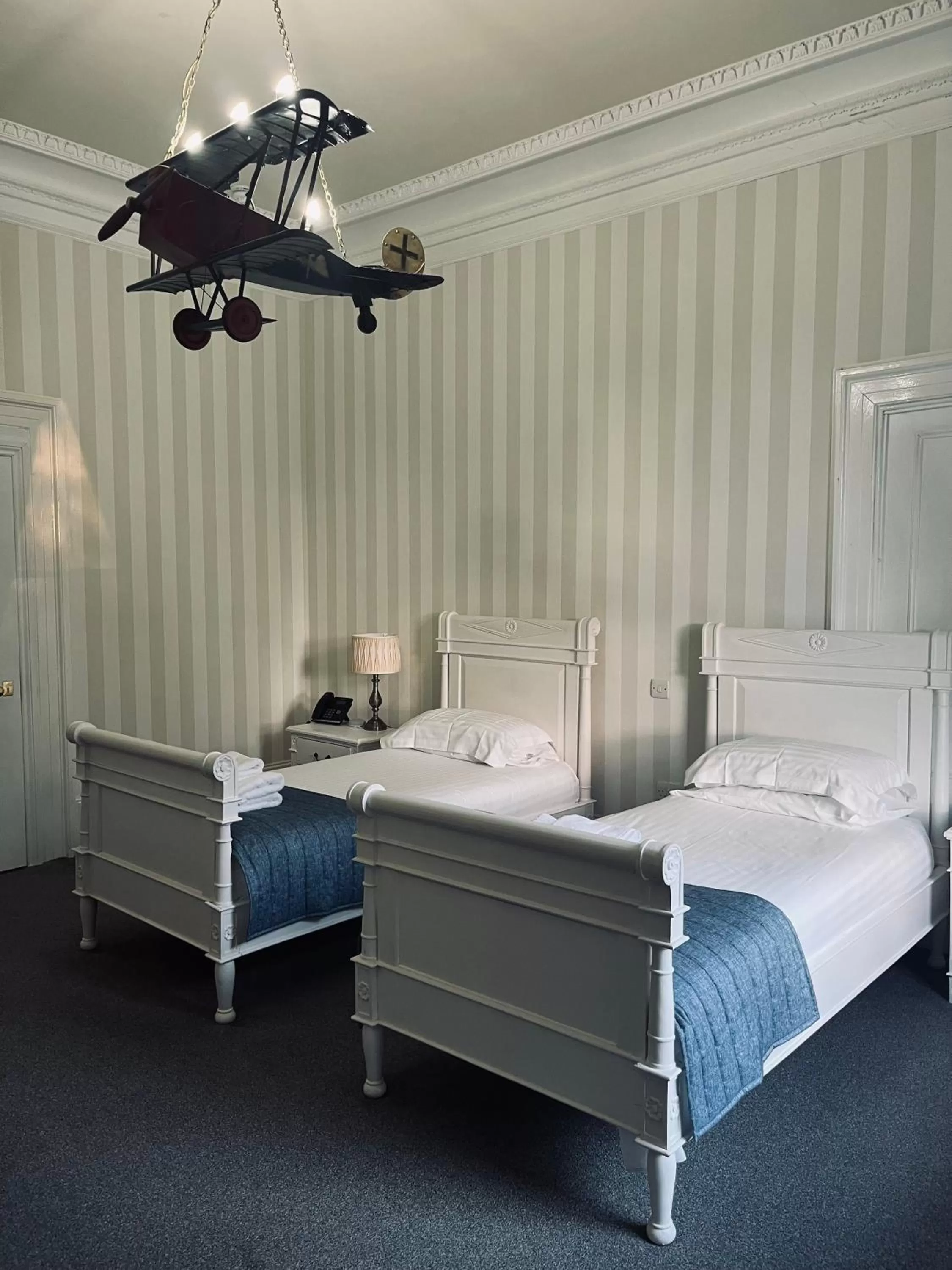 Deluxe Twin Room in Netley Hall