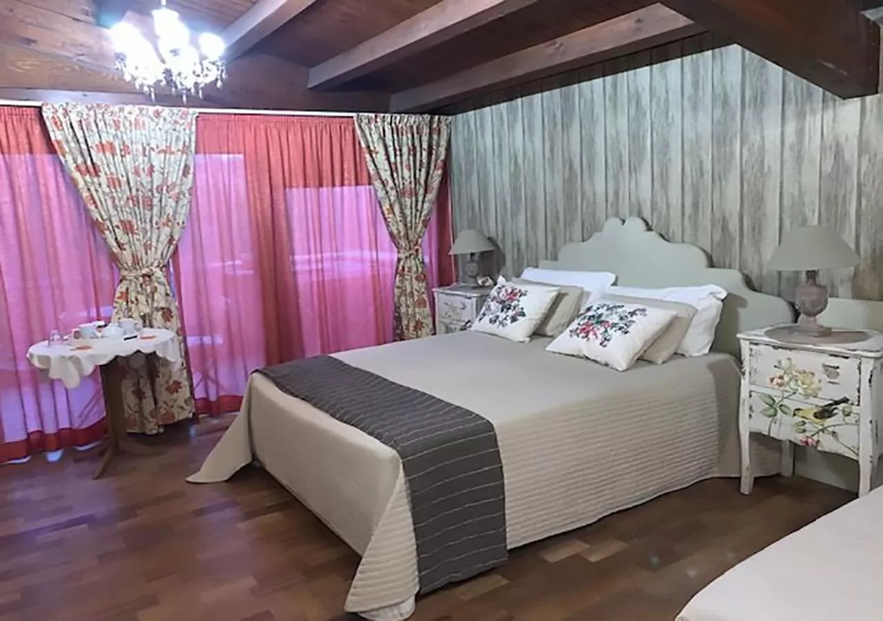 Photo of the whole room, Bed in B&B Villa del Sole Relais