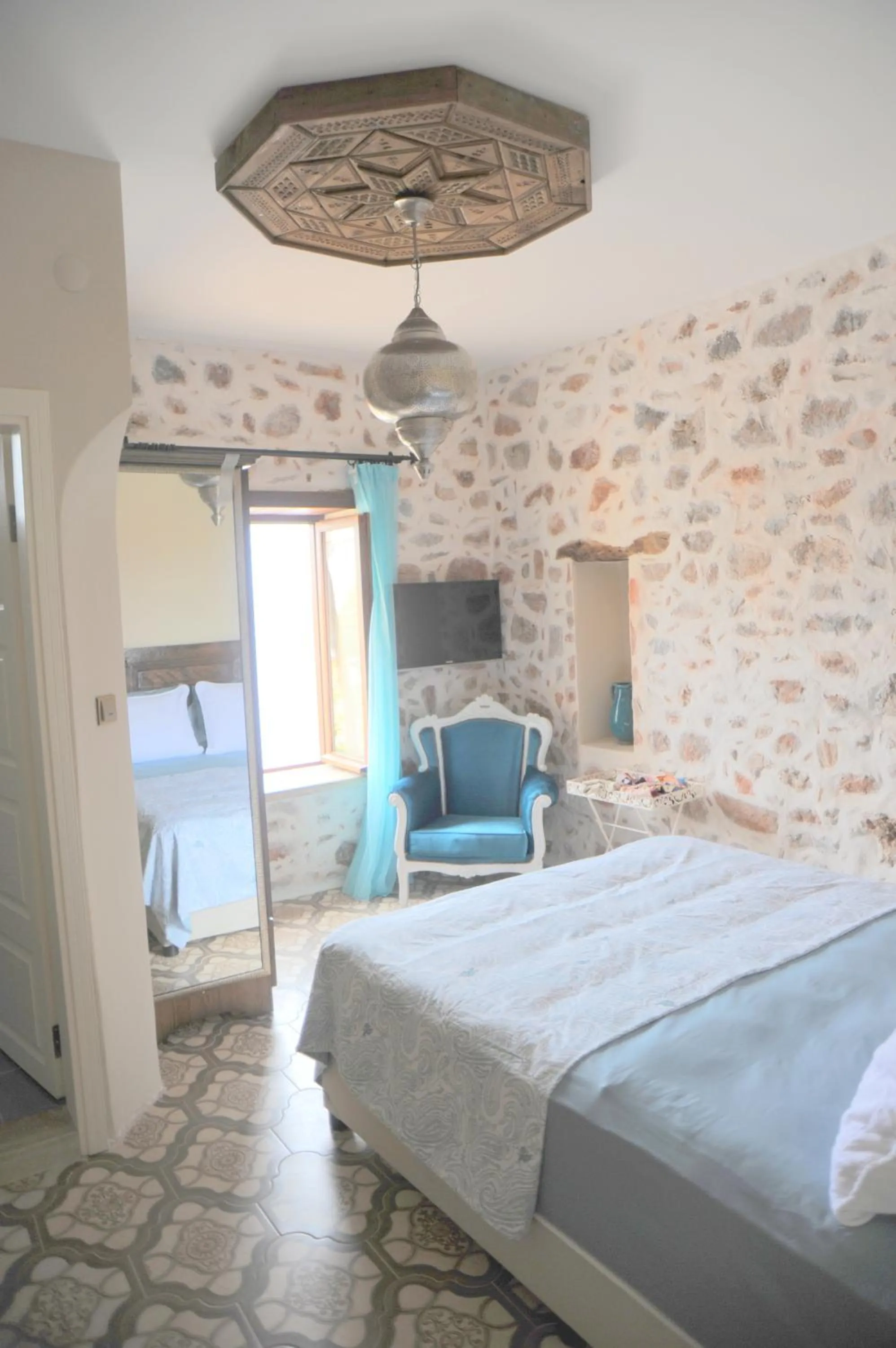 Bedroom, Bed in Lemon Villa Hotel