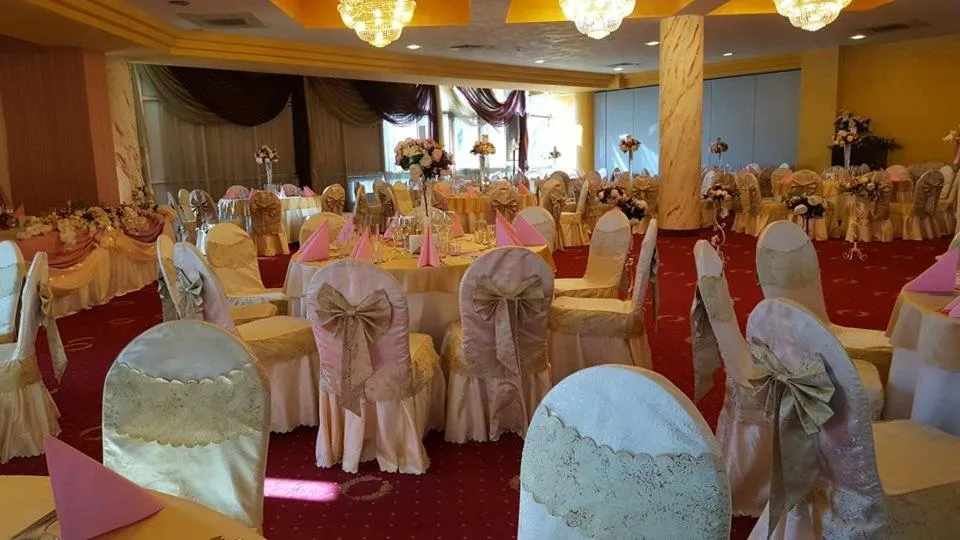 Decorative detail in Merian Palace Hotel