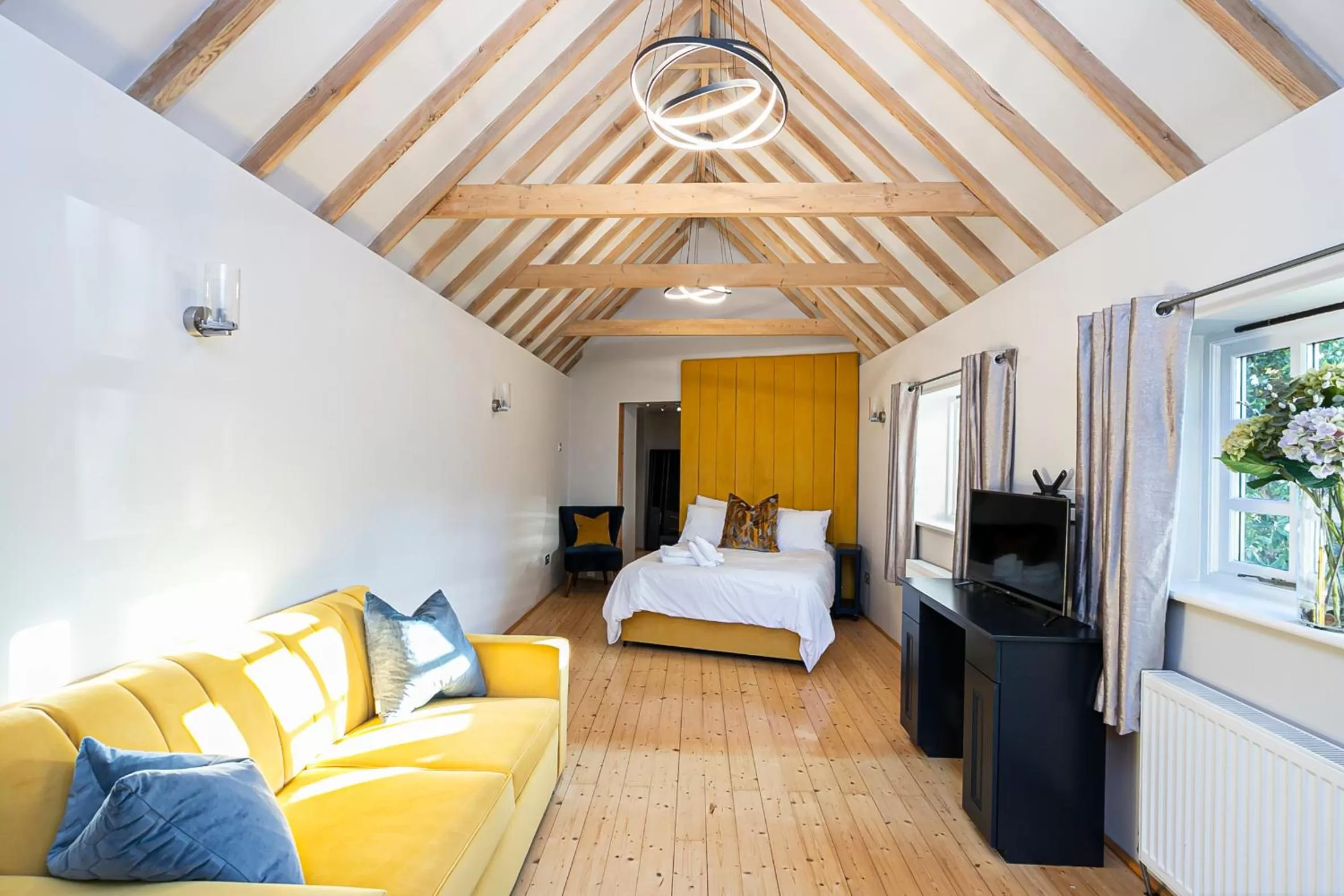 Bed in Pages Hotel and Guesthouse