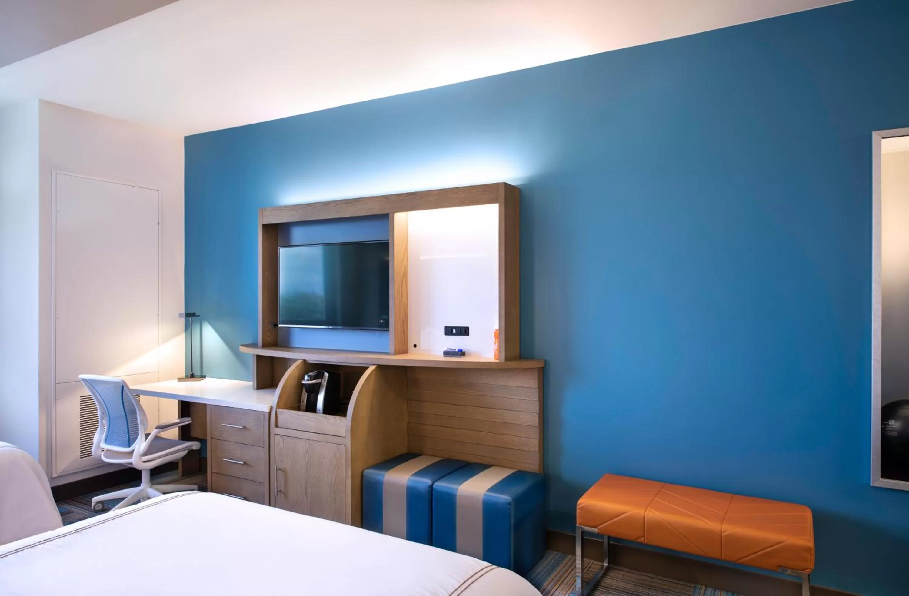 TV and multimedia, Bed in EVEN Hotel Miami - Airport by IHG