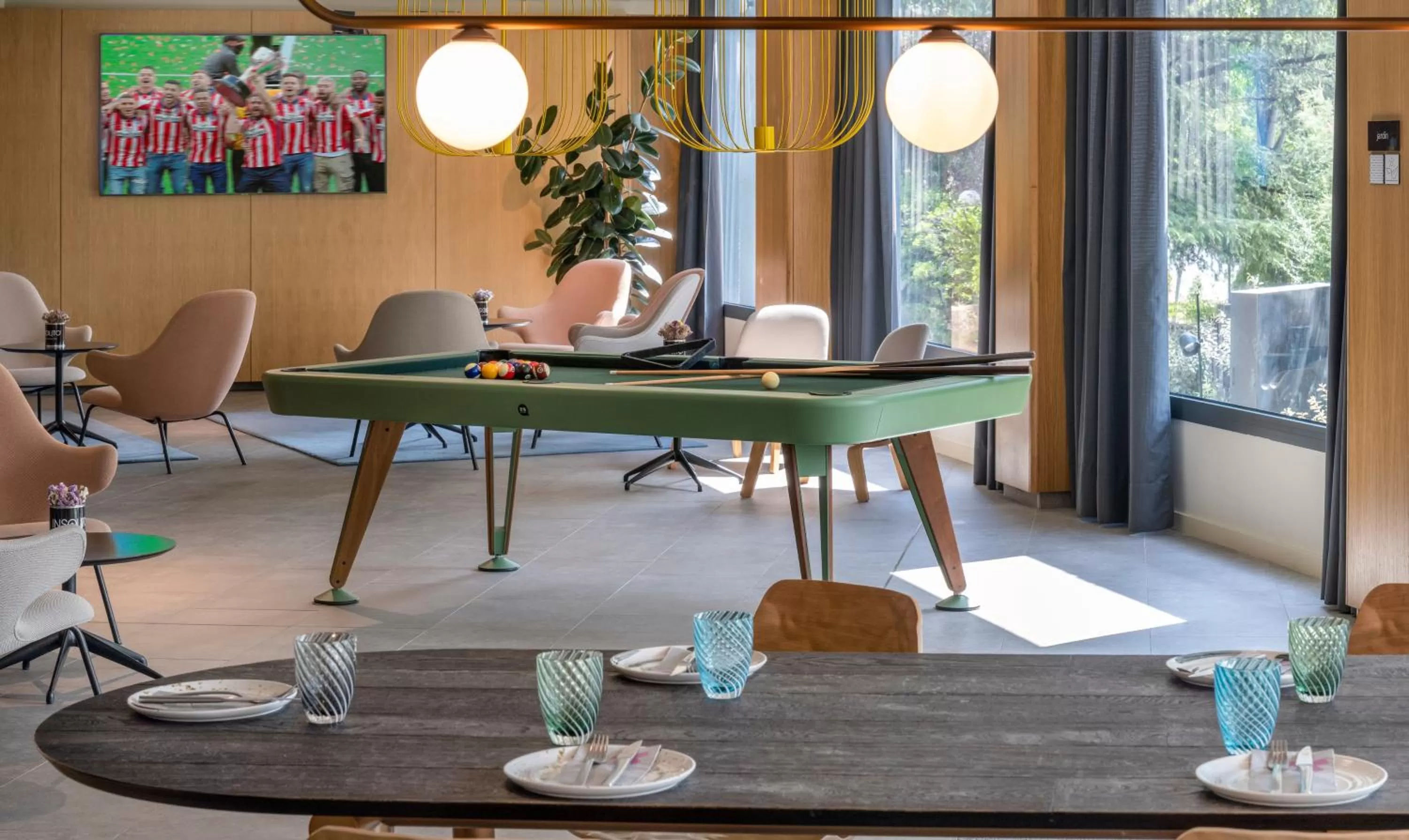 Billiard in Ibis Styles Madrid City Las Ventas