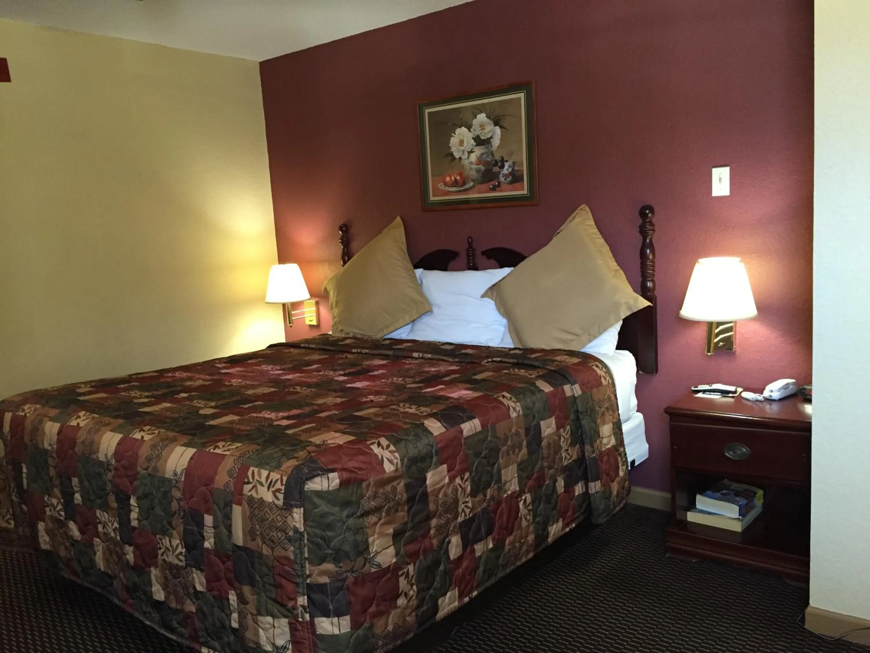 Bed in First Western Inn - Fairmont City