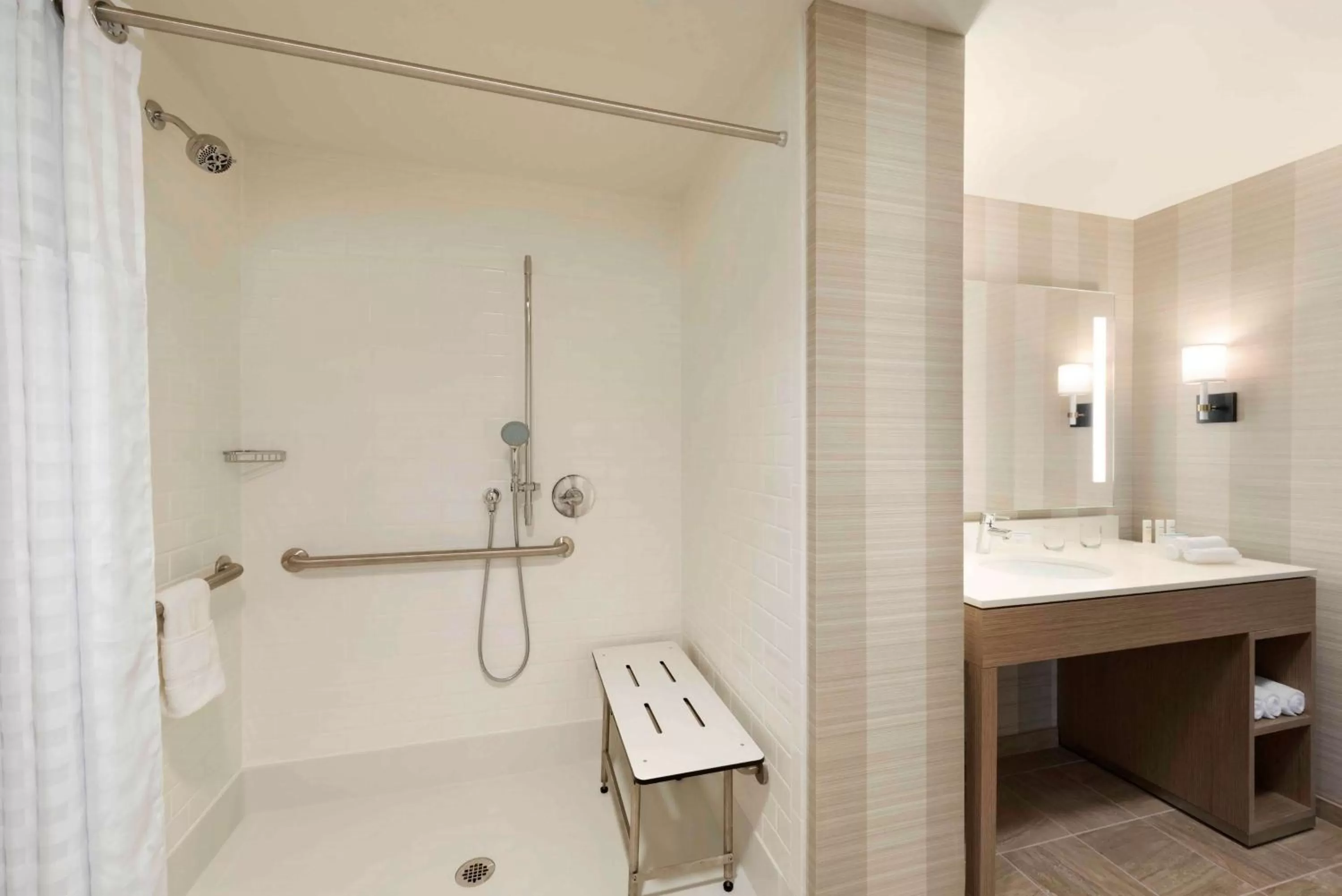 Bathroom in Homewood Suites by Hilton Chicago West Loop Fulton Mkt Area