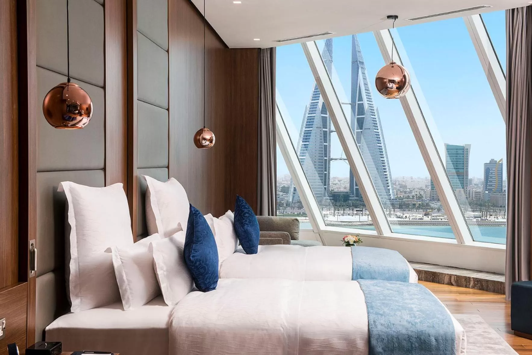 Bedroom, Bed in Wyndham Grand Manama