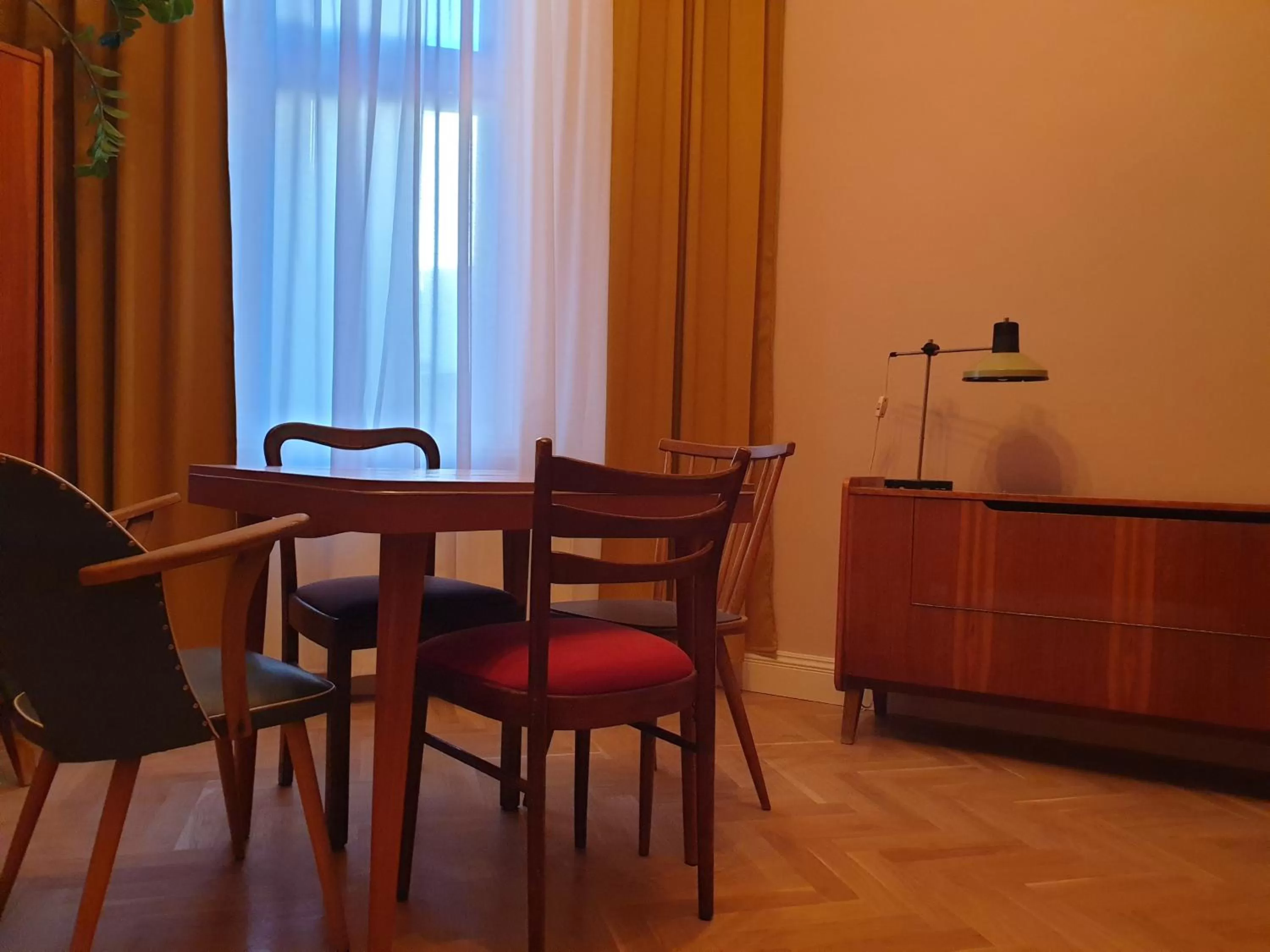 Dining Area in ITALIANO VERO