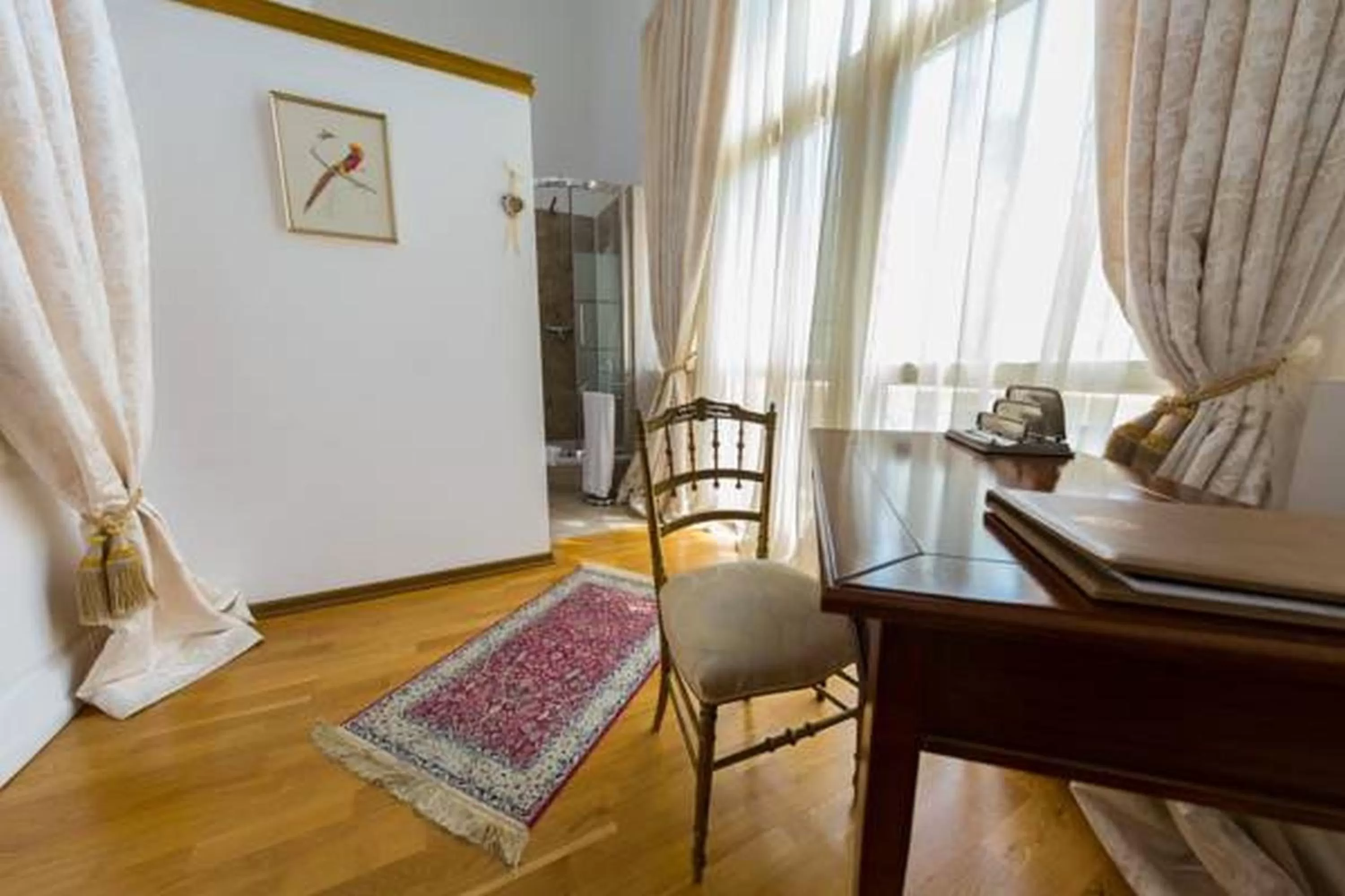 Grand Boutique Hotel