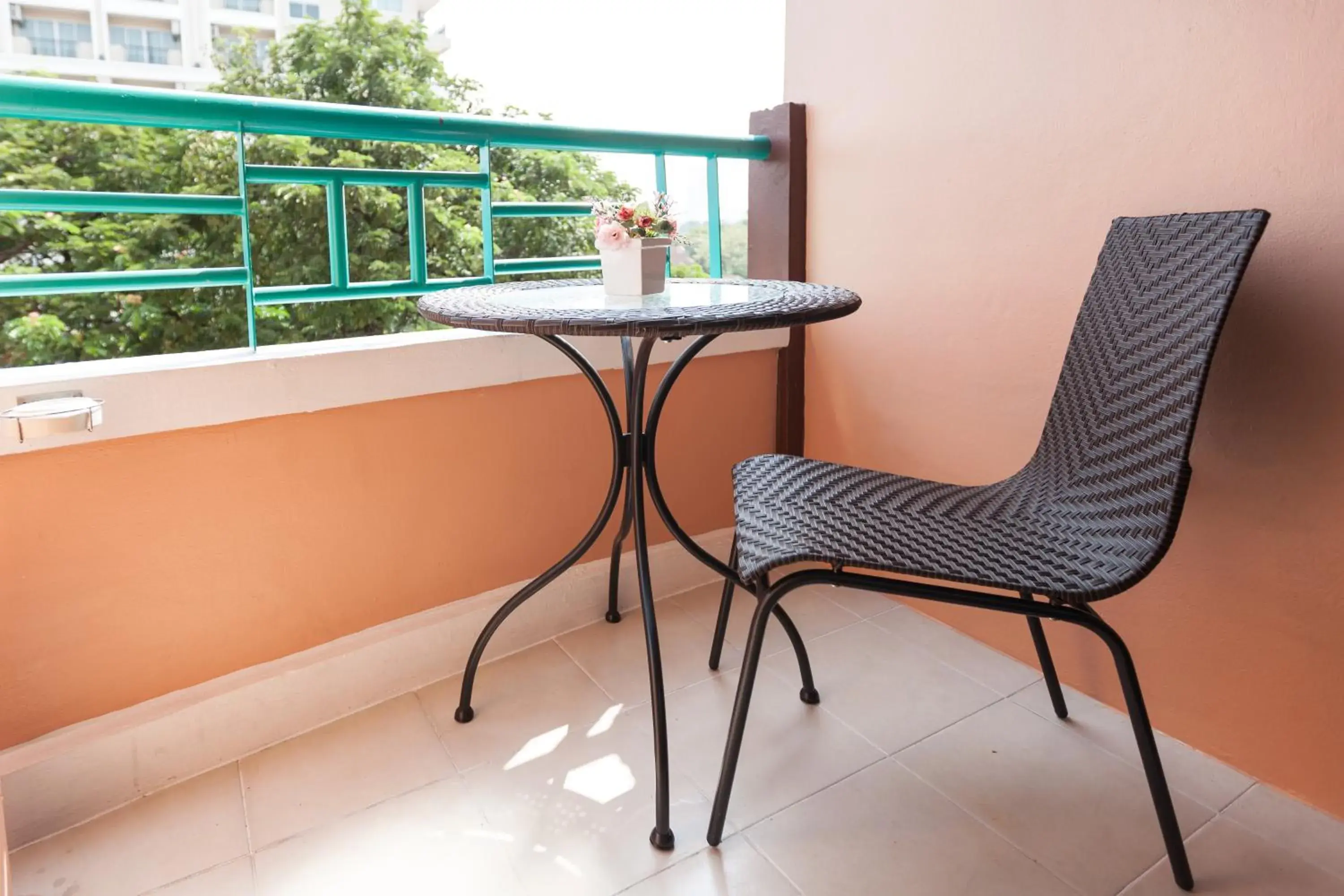 Deluxe Twin Room in Vabua Asotel Bangkok Deluxe Twin Room in Vabua Asotel Bangkok