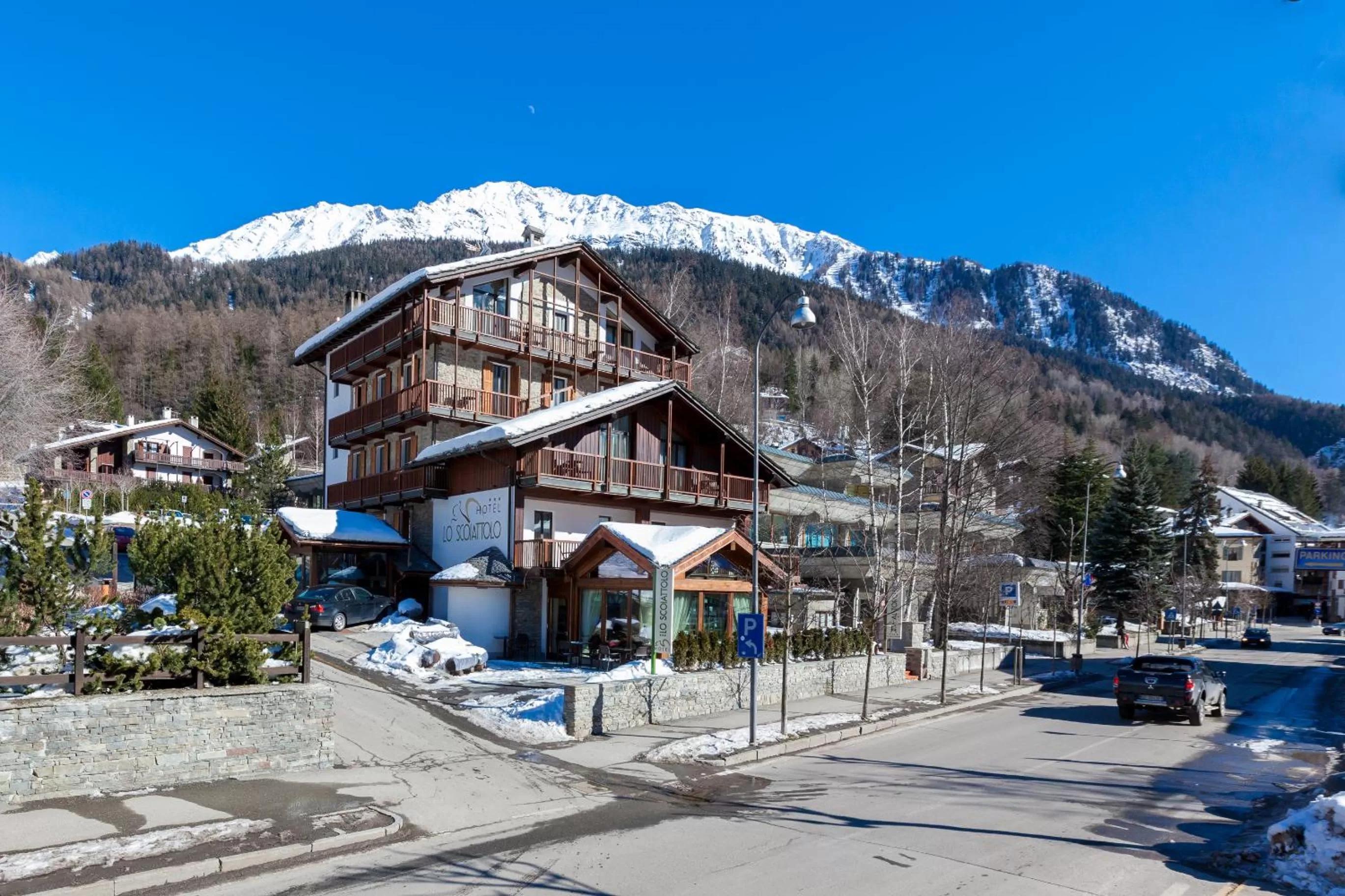 Facade/entrance in Hotel Lo Scoiattolo