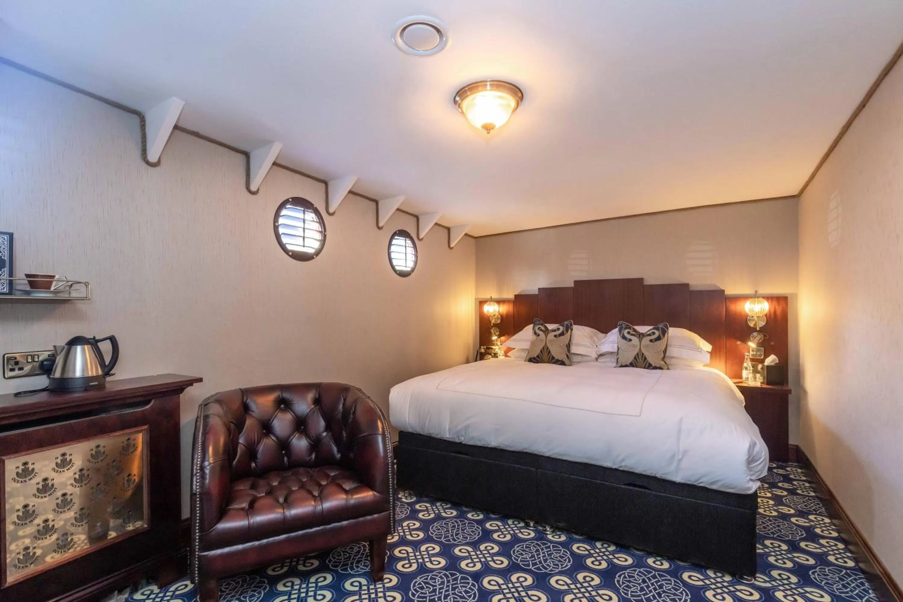 Bed in Ocean Mist Leith