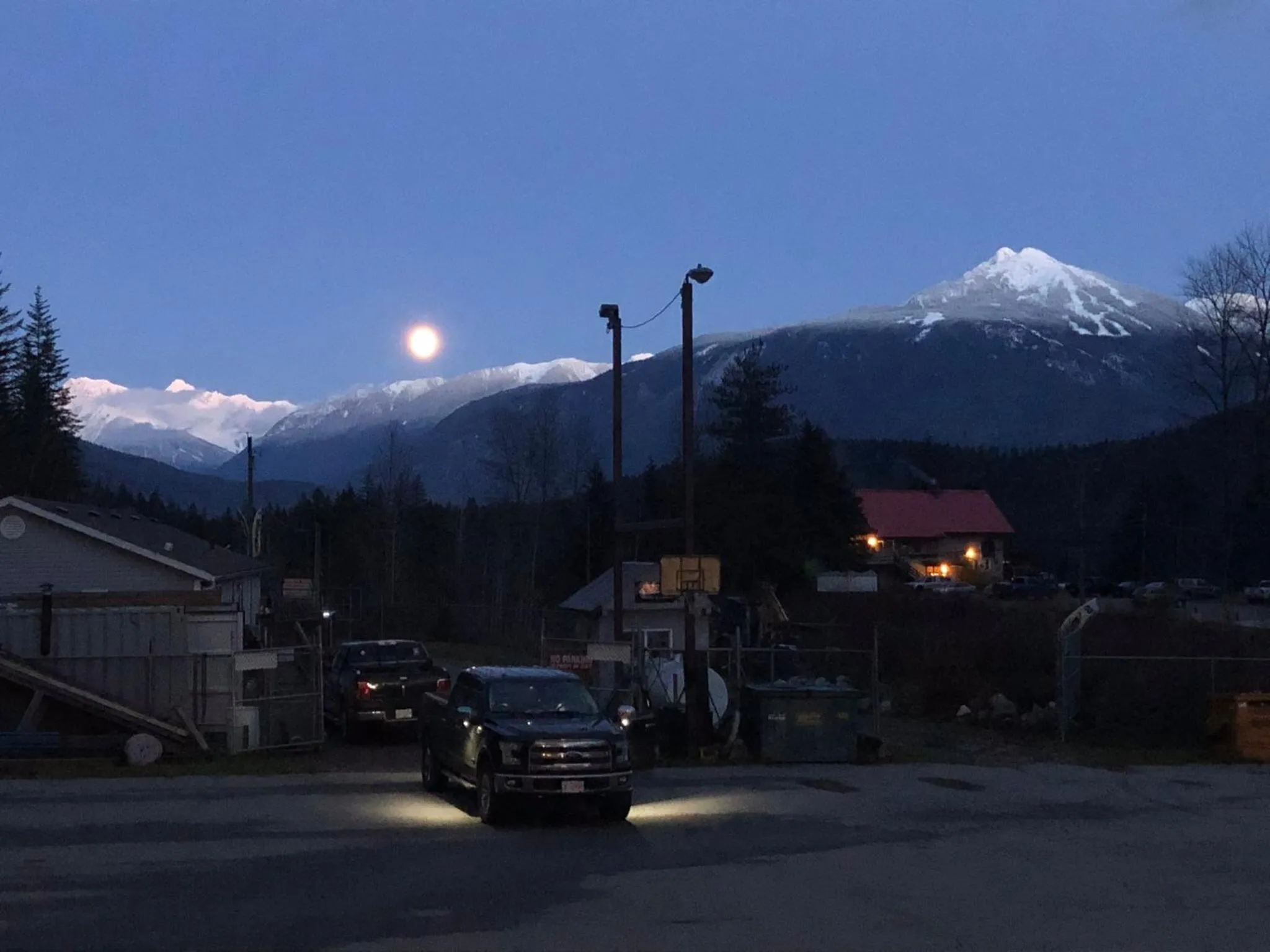 Autumn in Peaks Lodge