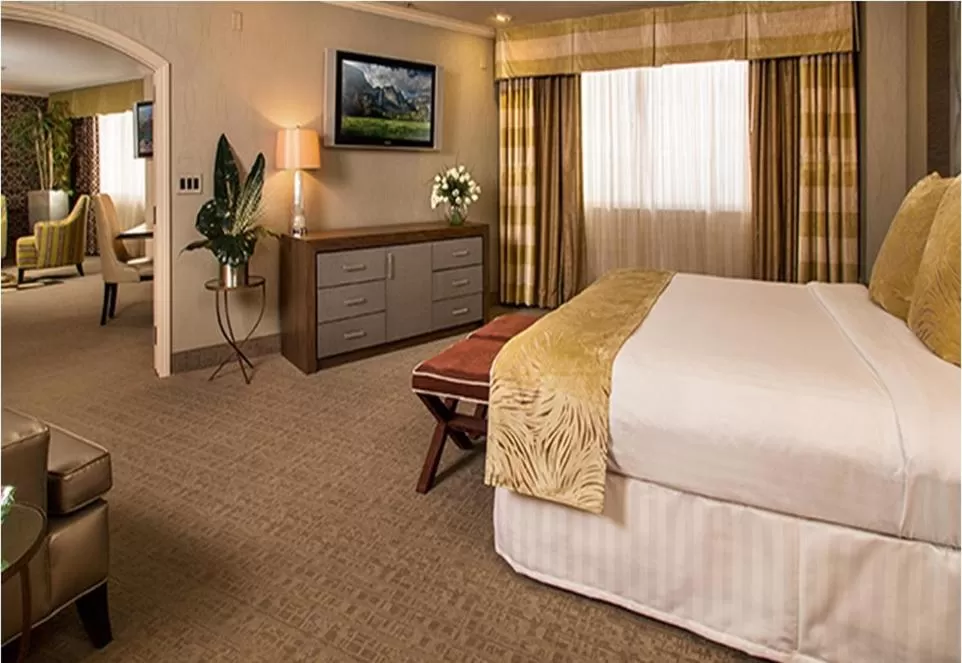 Bed in Hotel Claresta