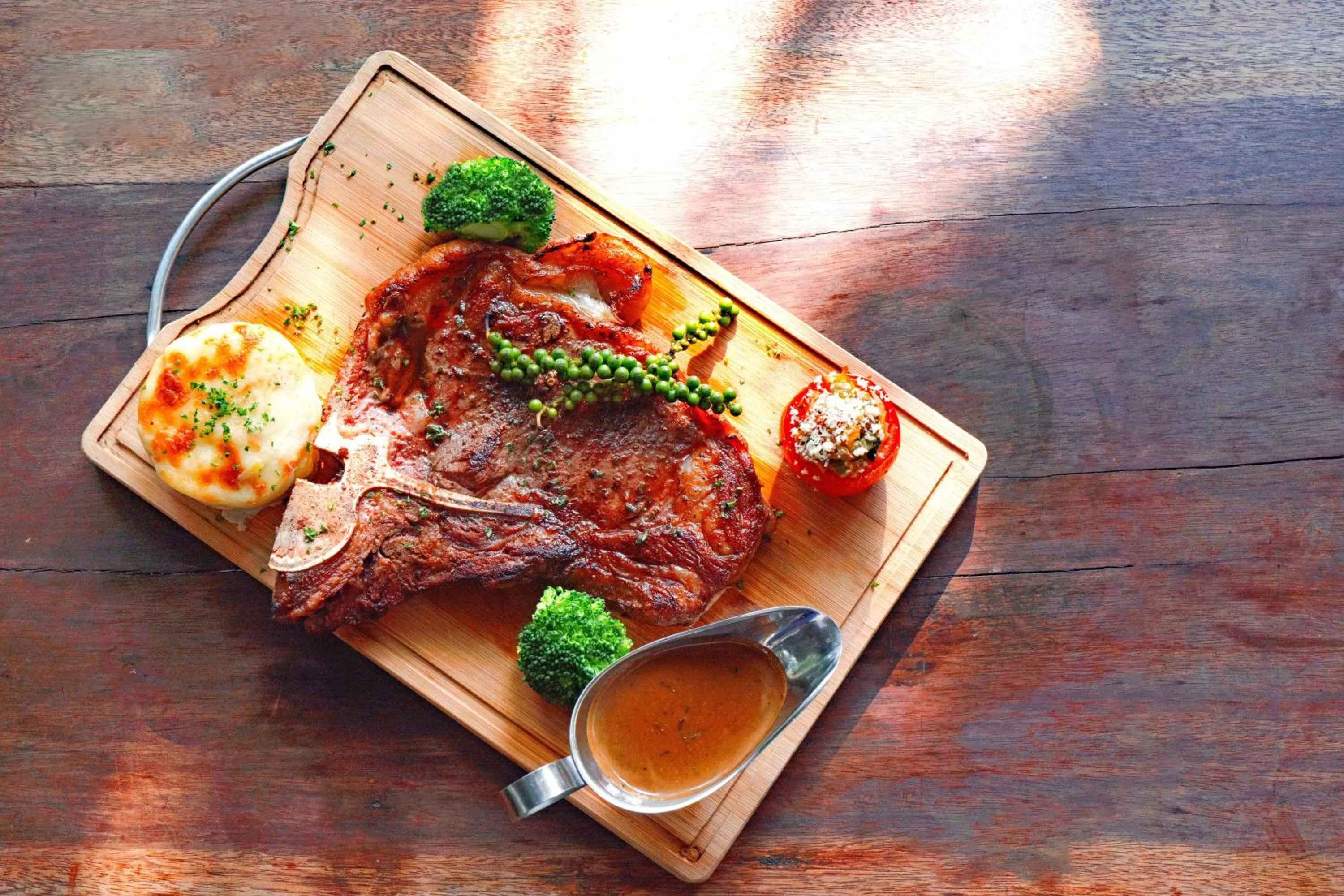 Food in Palace Gate Hotel & Resort by EHM