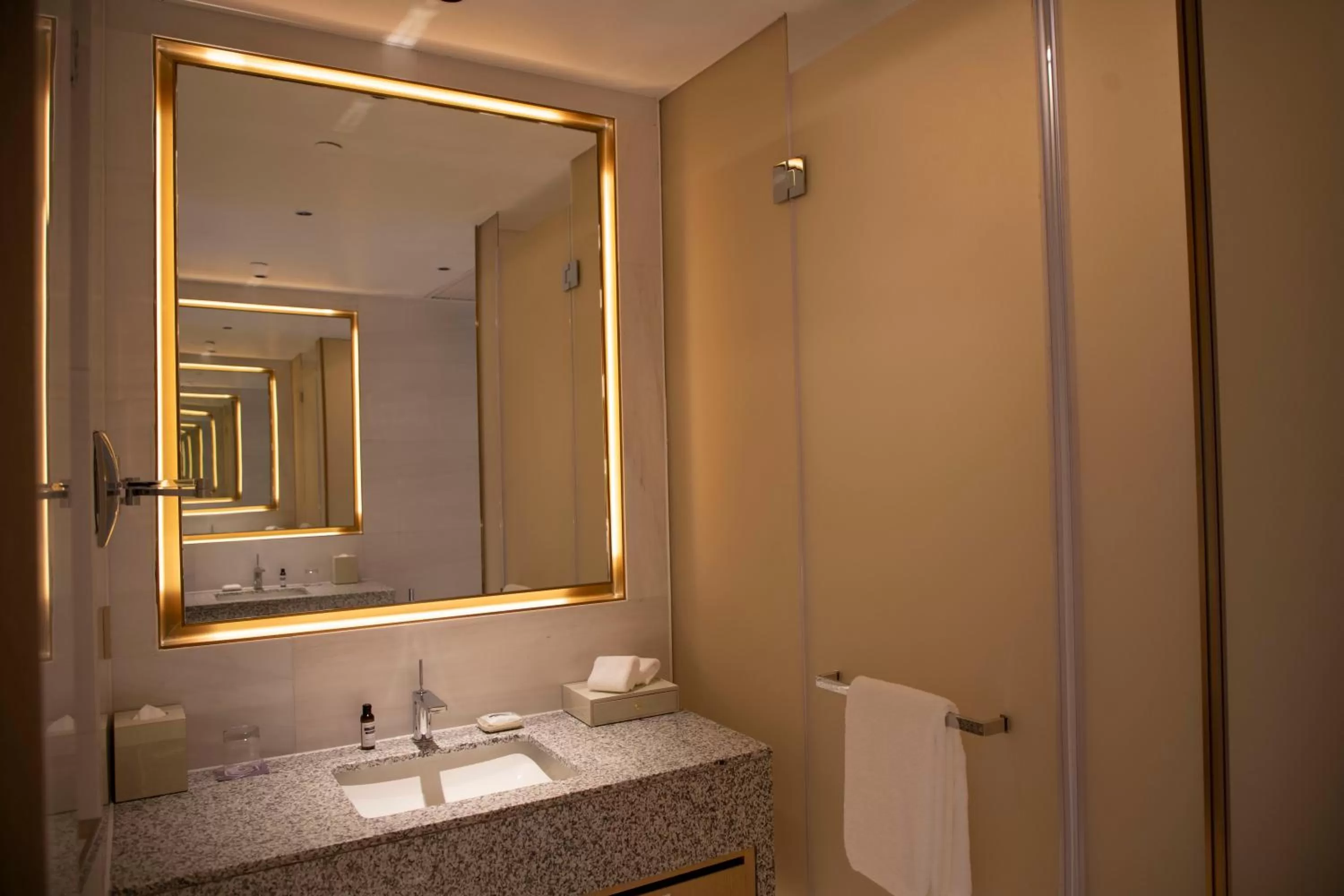 Hyatt Regency Ningbo Hangzhou Bay