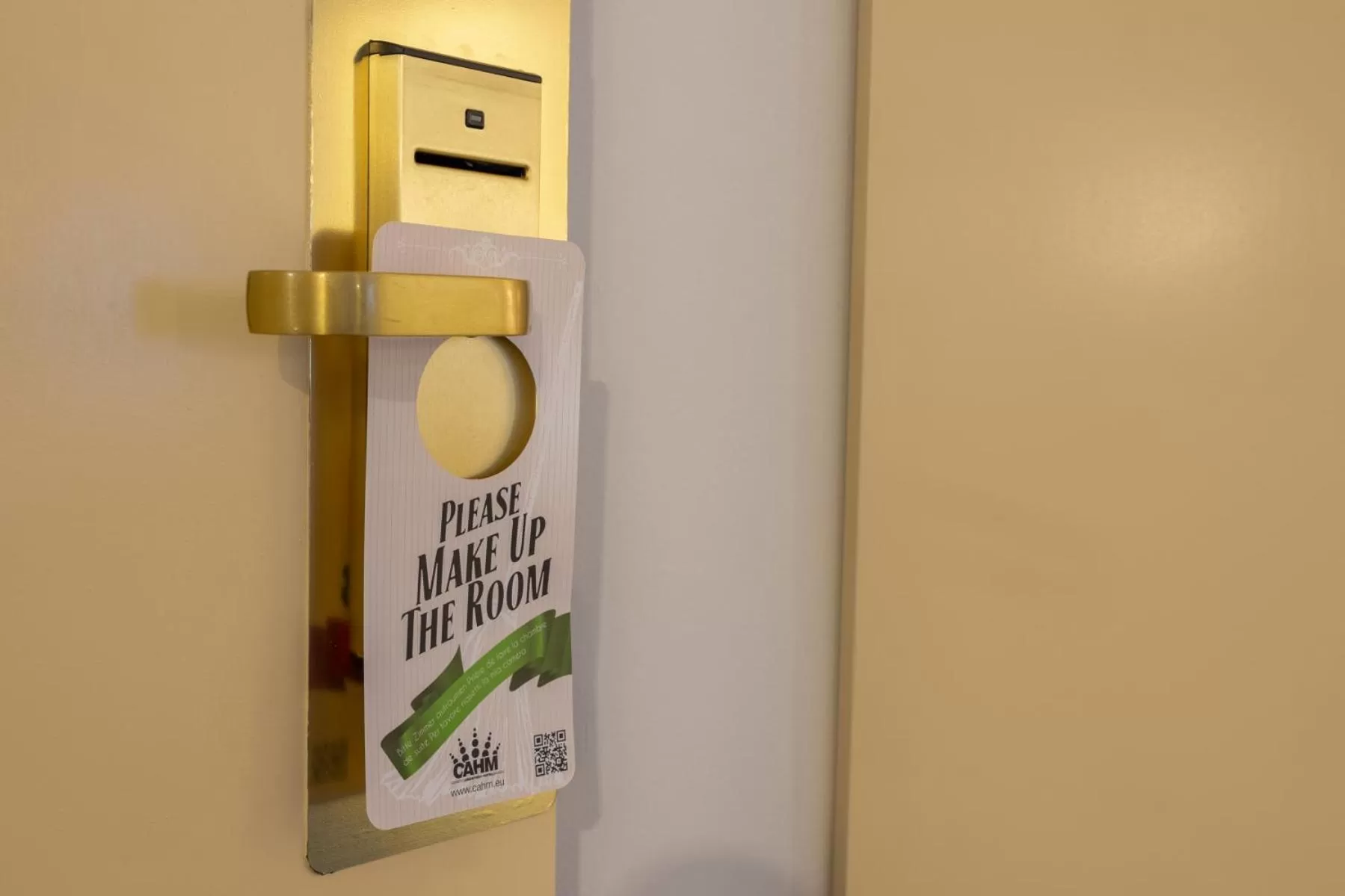 Property logo or sign in Hotel Sir Royal