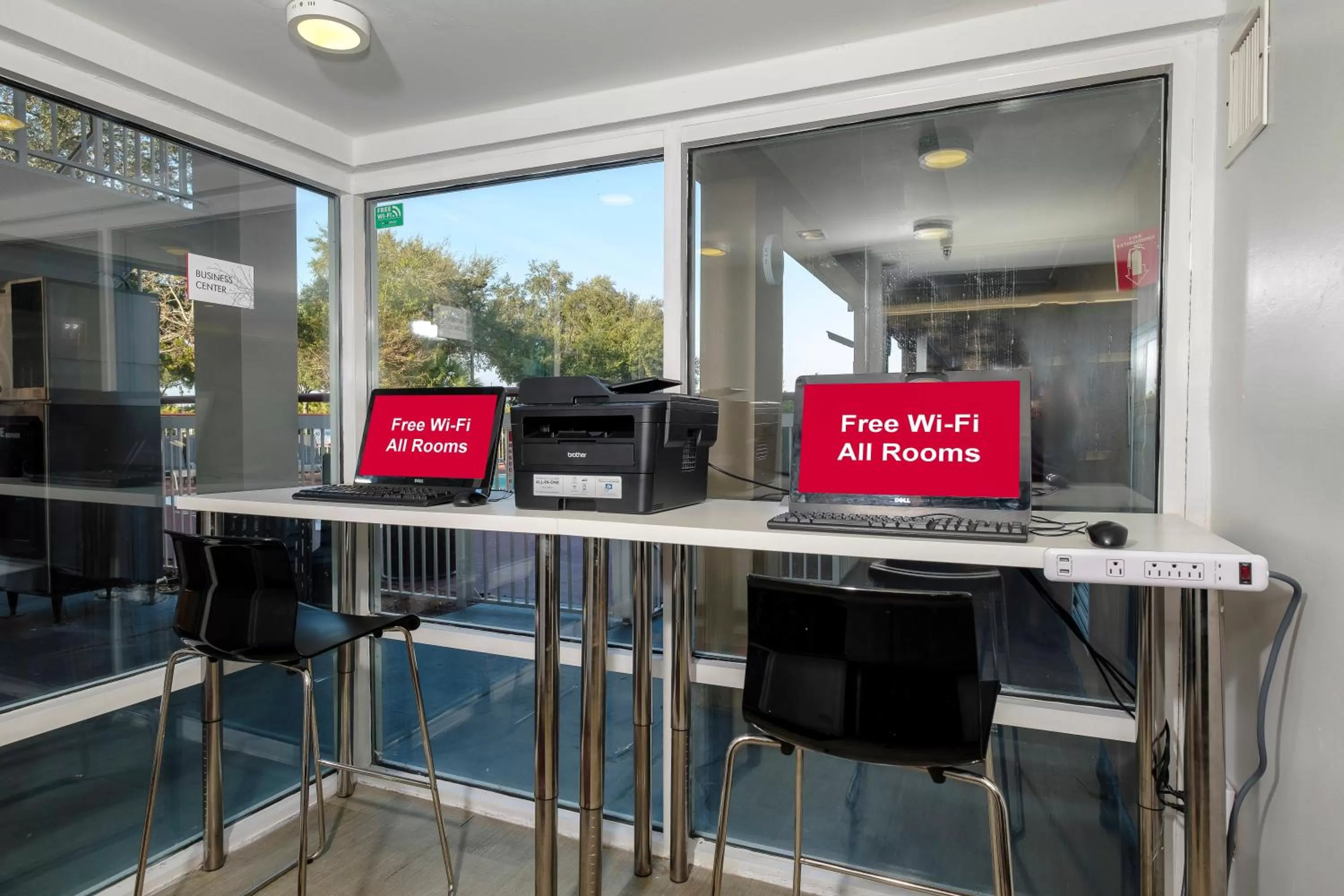 Business facilities, Business Area/Conference Room in Red Roof Inn PLUS Orlando-Convention Center- Int'l Dr